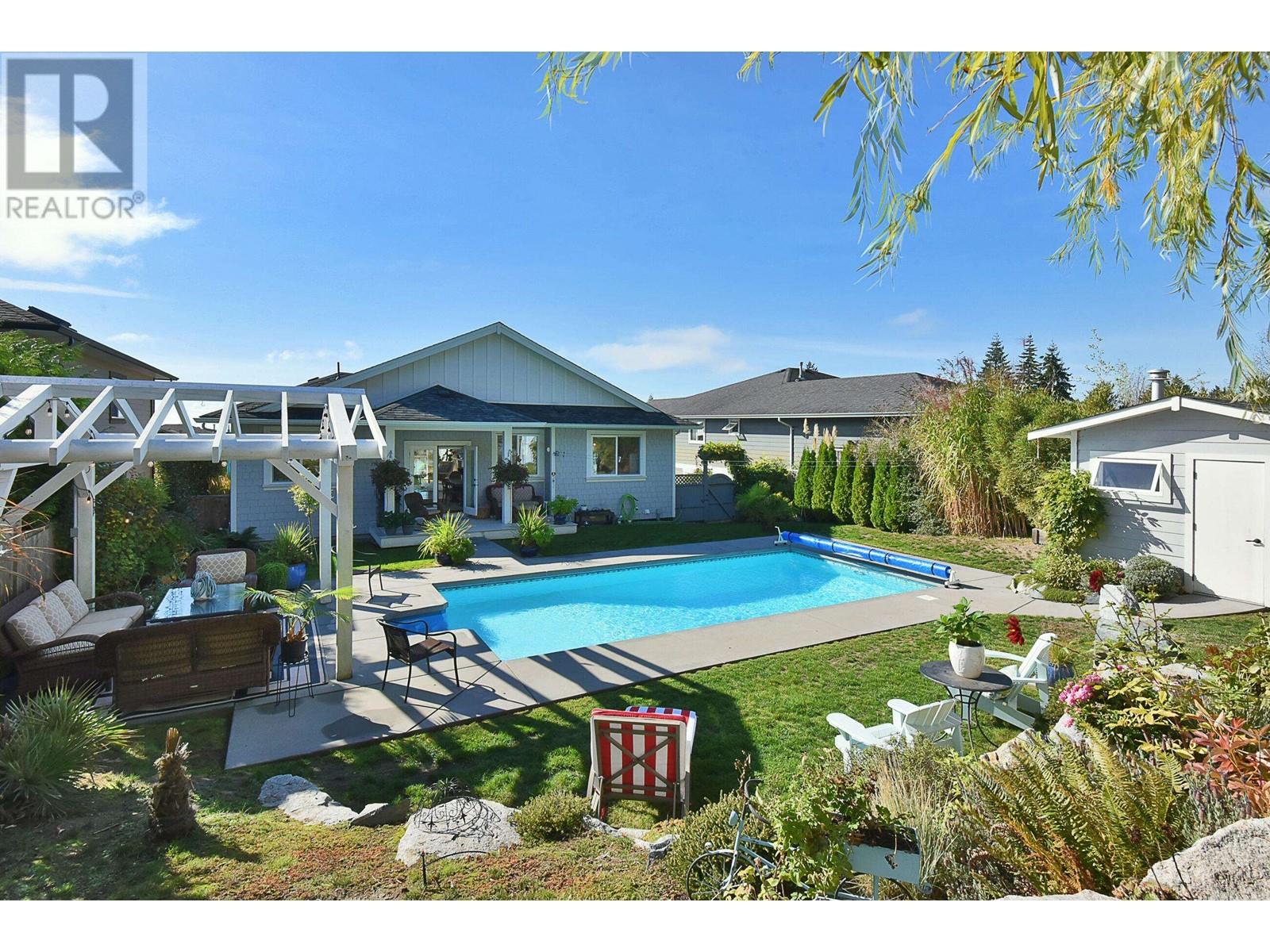 6368 SAMRON ROAD, sechelt, British Columbia