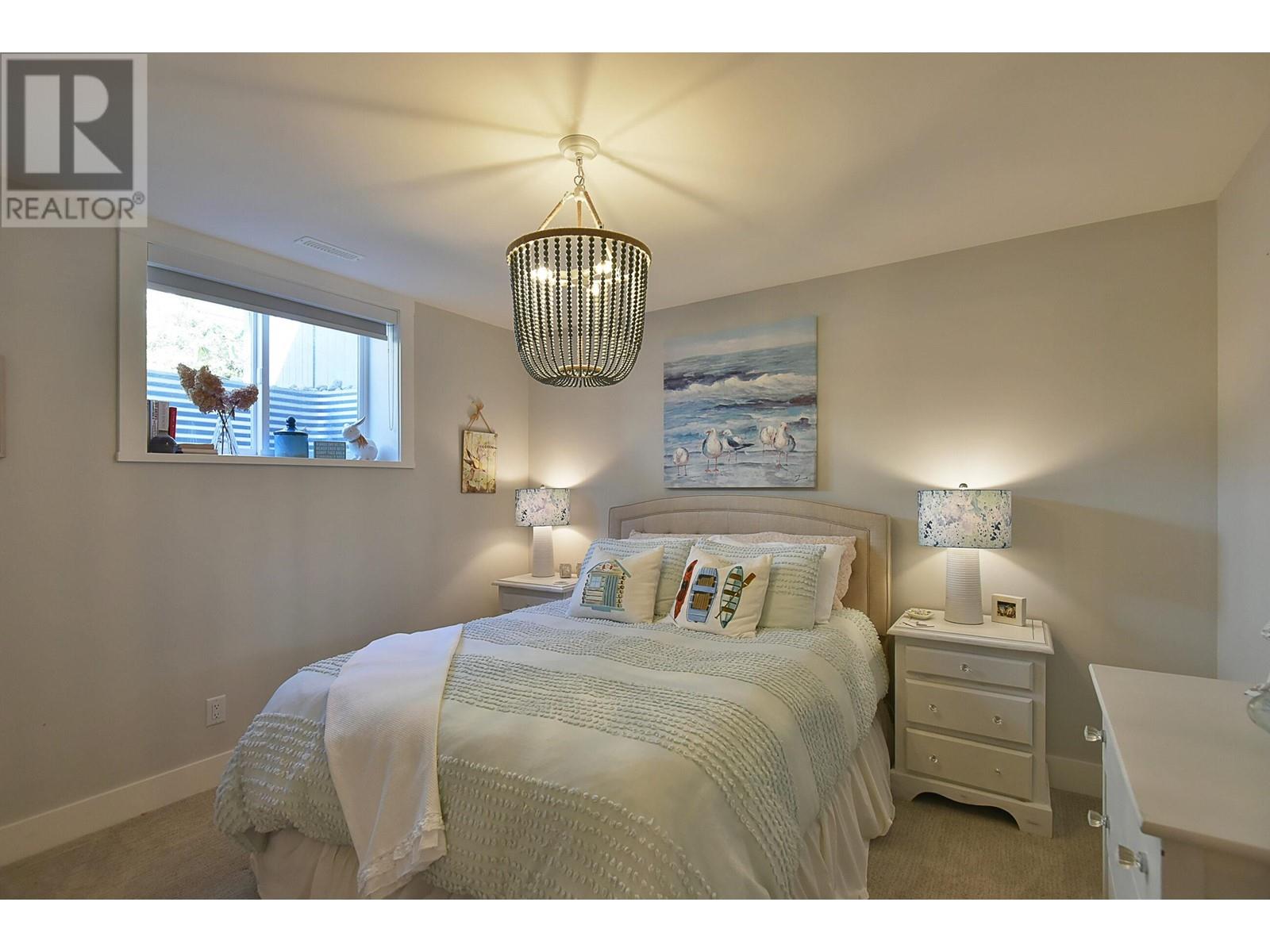 6368 Samron Road, Sechelt, British Columbia  V7Z 0N6 - Photo 28 - R2825834