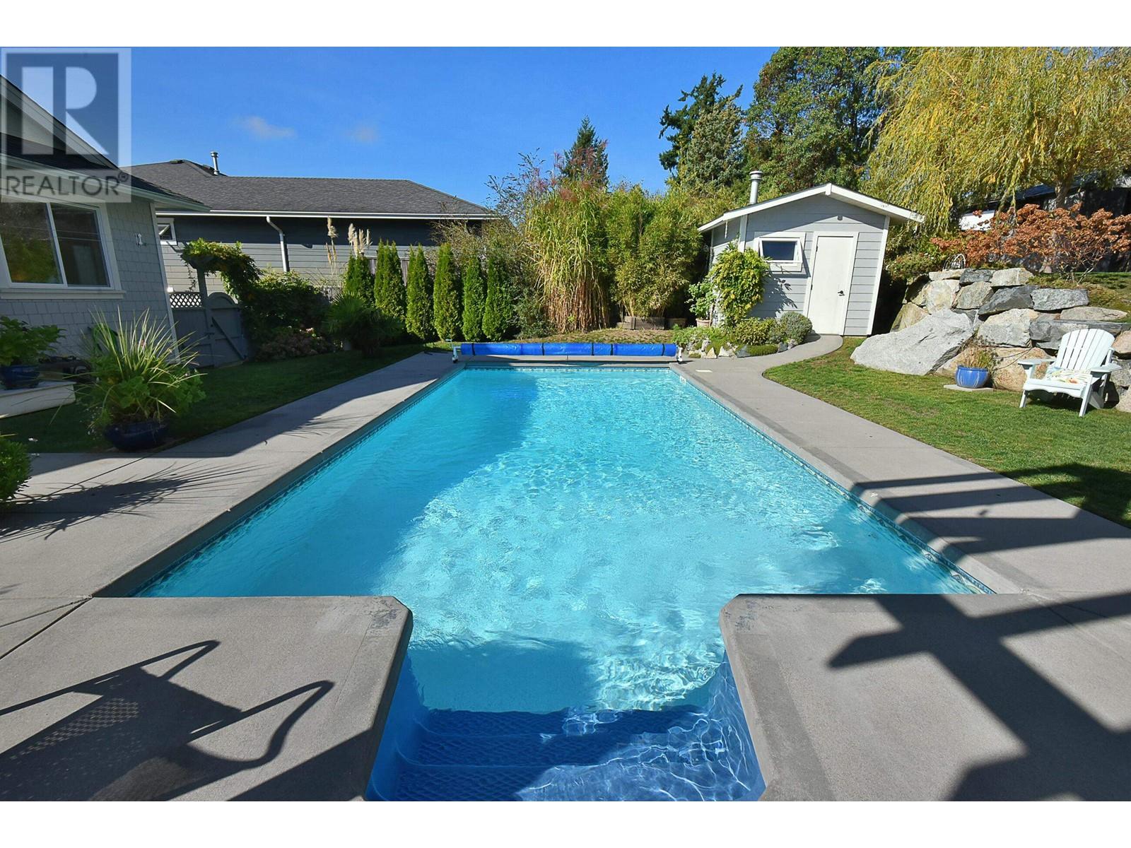 6368 Samron Road, Sechelt, British Columbia  V7Z 0N6 - Photo 33 - R2825834