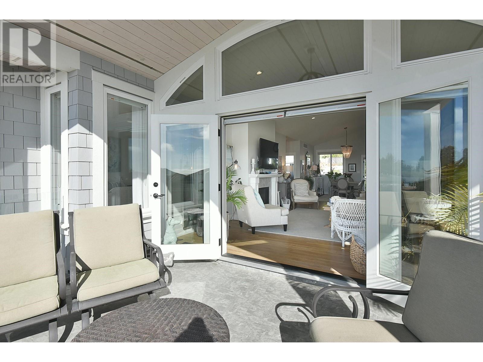 6368 Samron Road, Sechelt, British Columbia  V7Z 0N6 - Photo 14 - R2825834