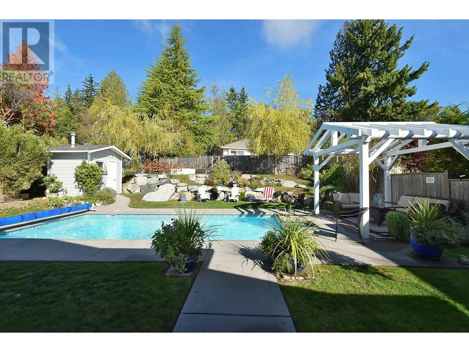 6368 Samron Road, Sechelt, British Columbia  V7Z 0N6 - Photo 24 - R2825834