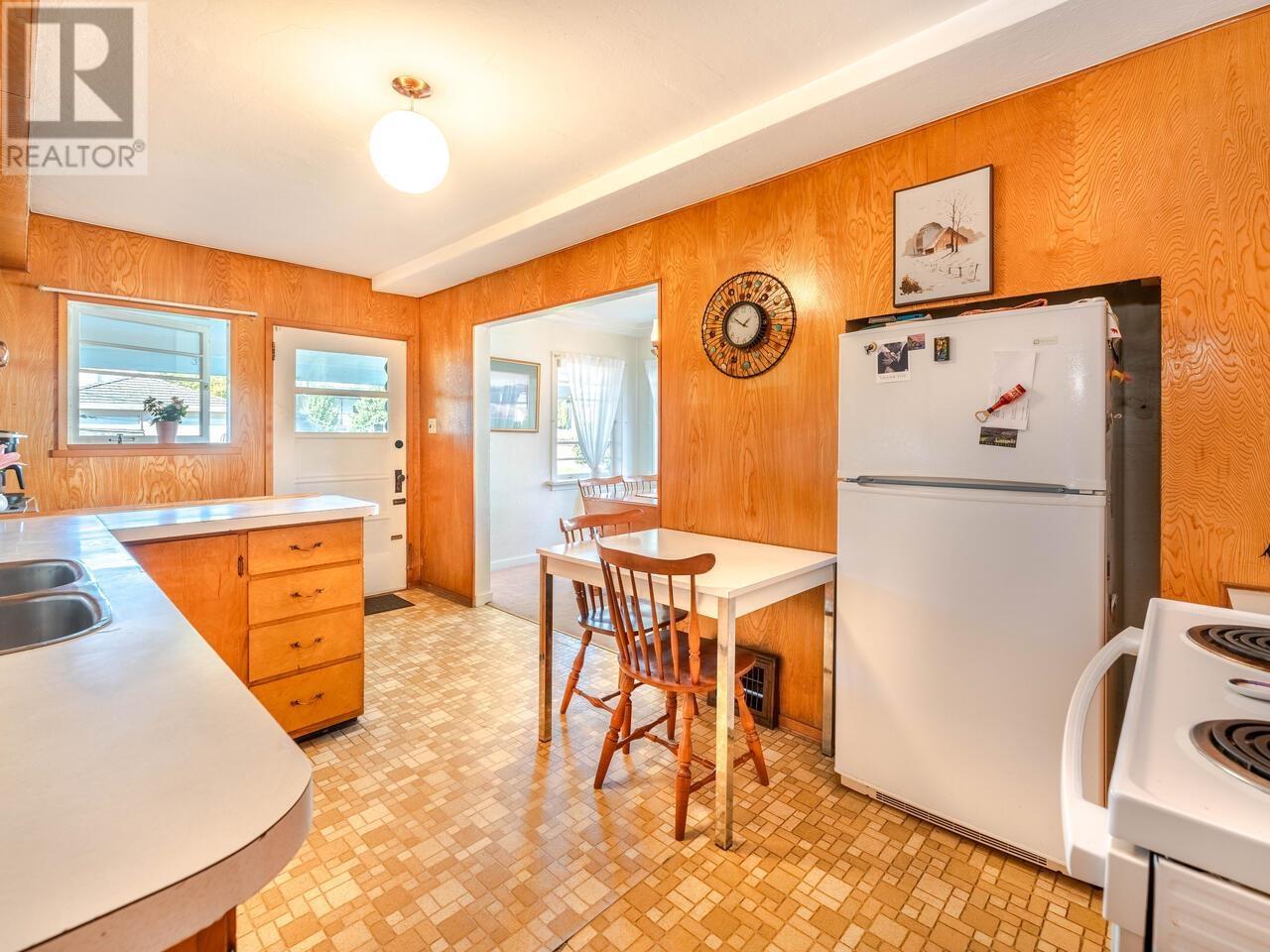 1007 Edinburgh Street, New Westminster, British Columbia  V3M 2V4 - Photo 13 - R2828069