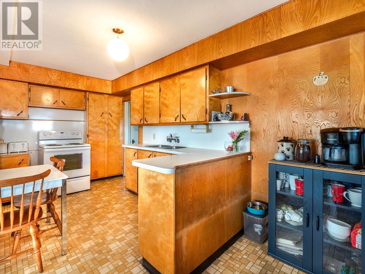 1007 Edinburgh Street, New Westminster, British Columbia  V3M 2V4 - Photo 11 - R2828069