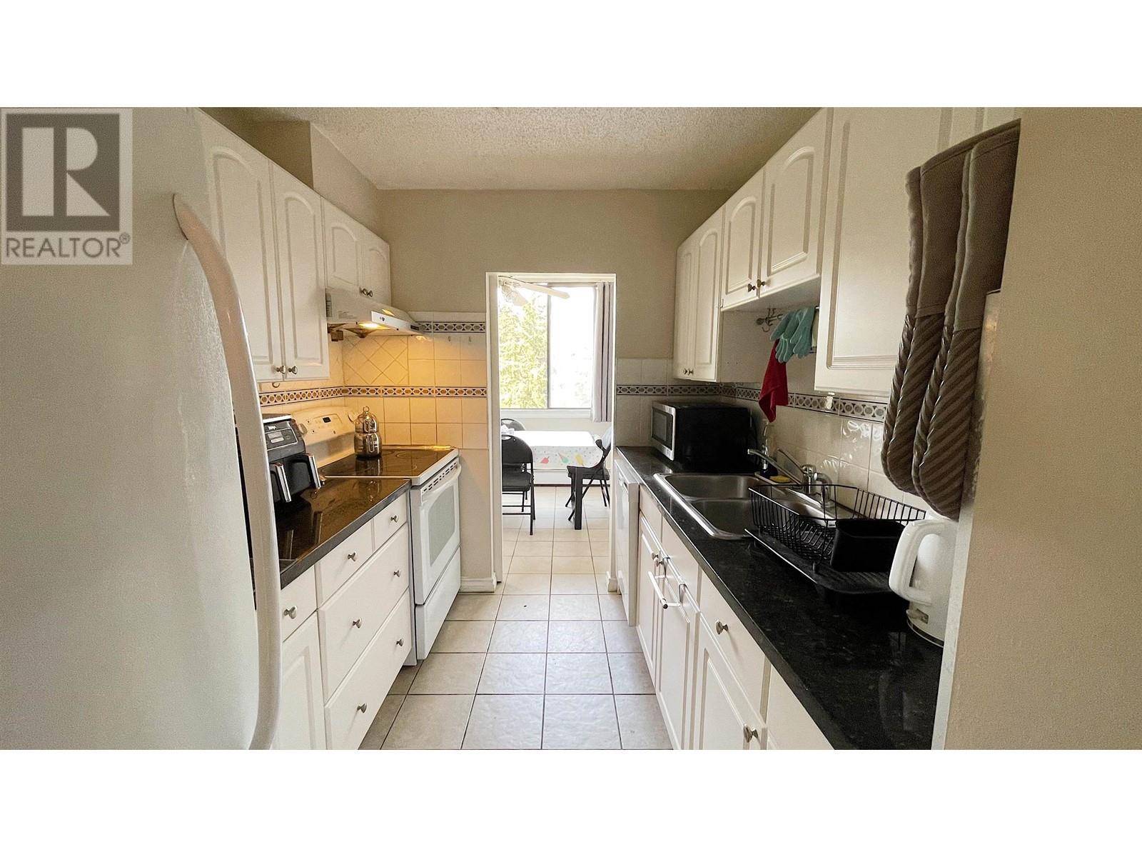 1210 4105 Maywood Street, Burnaby, British Columbia  V5H 4A3 - Photo 2 - R2827946