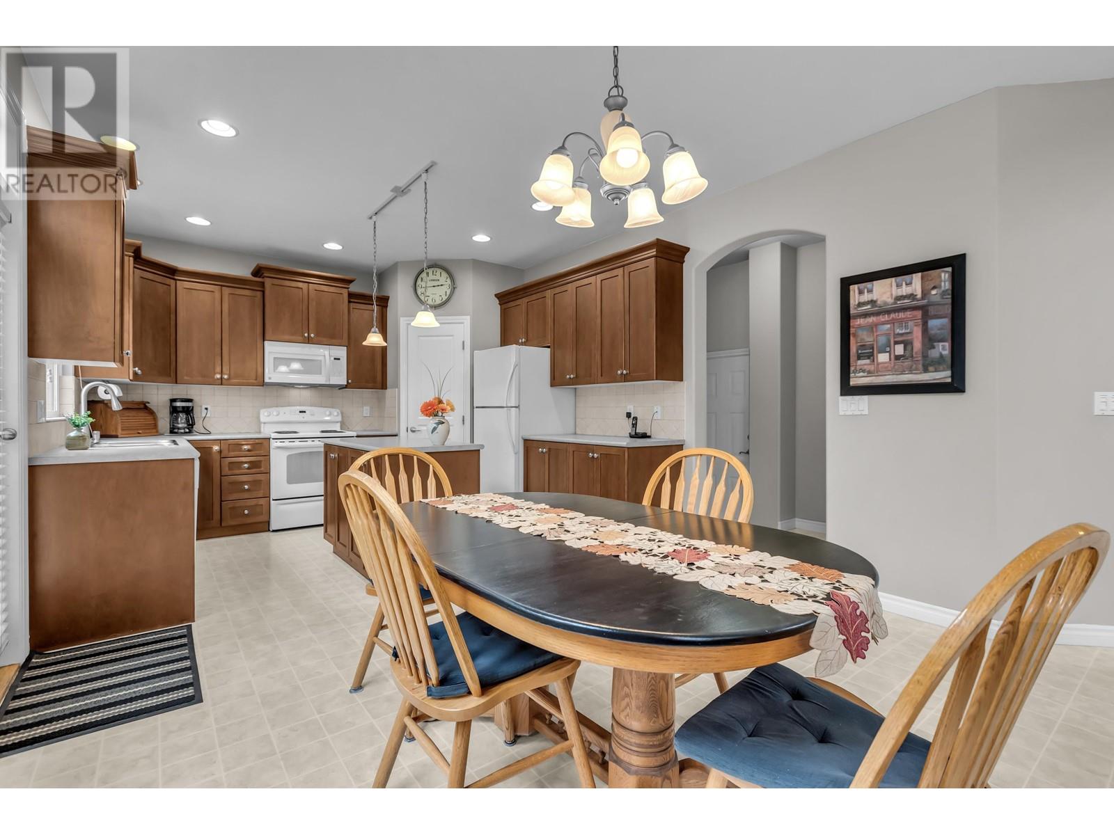 24090 Hill Avenue, Maple Ridge, British Columbia  V2W 1Z9 - Photo 10 - R2815725