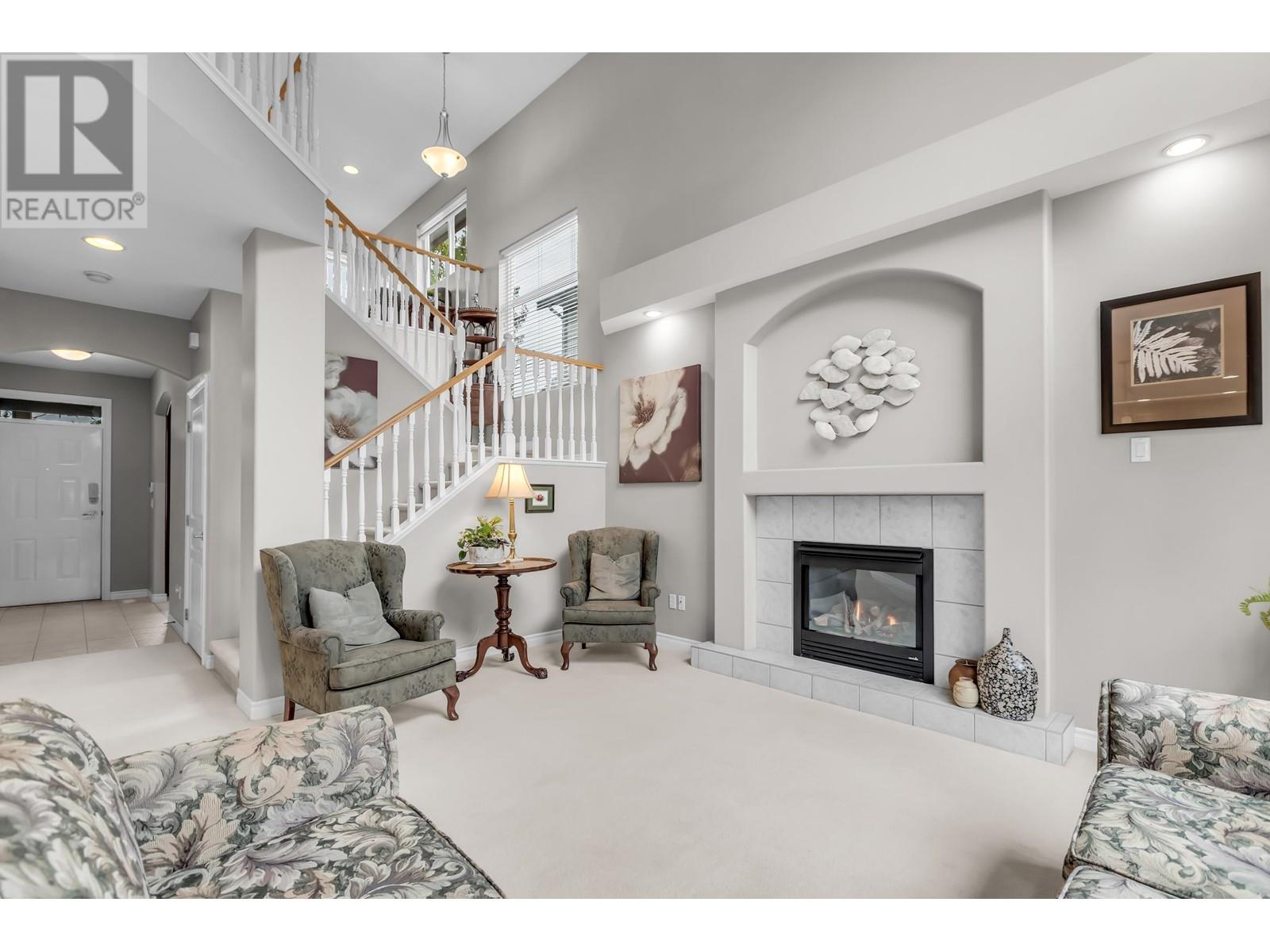 24090 Hill Avenue, Maple Ridge, British Columbia  V2W 1Z9 - Photo 5 - R2815725