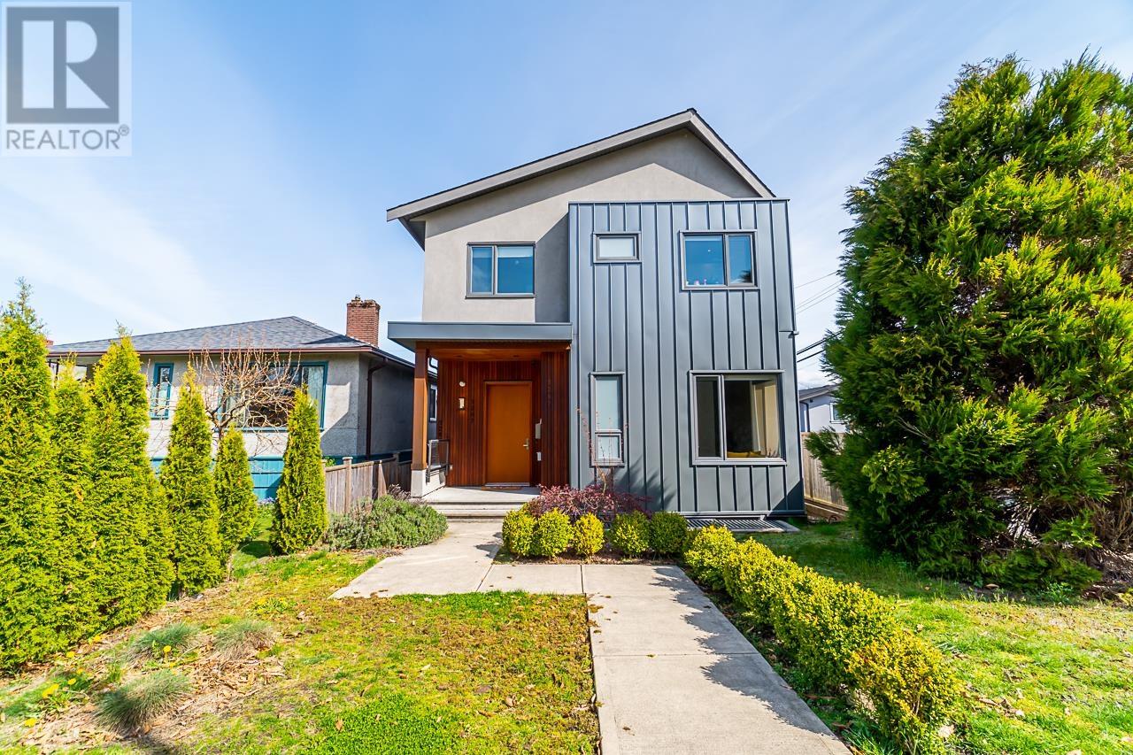 3287 E 18th Avenue, Vancouver, British Columbia  V5M 2R8 - Photo 3 - R2810460