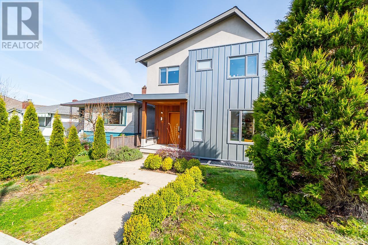 3287 E 18TH AVENUE, vancouver, British Columbia