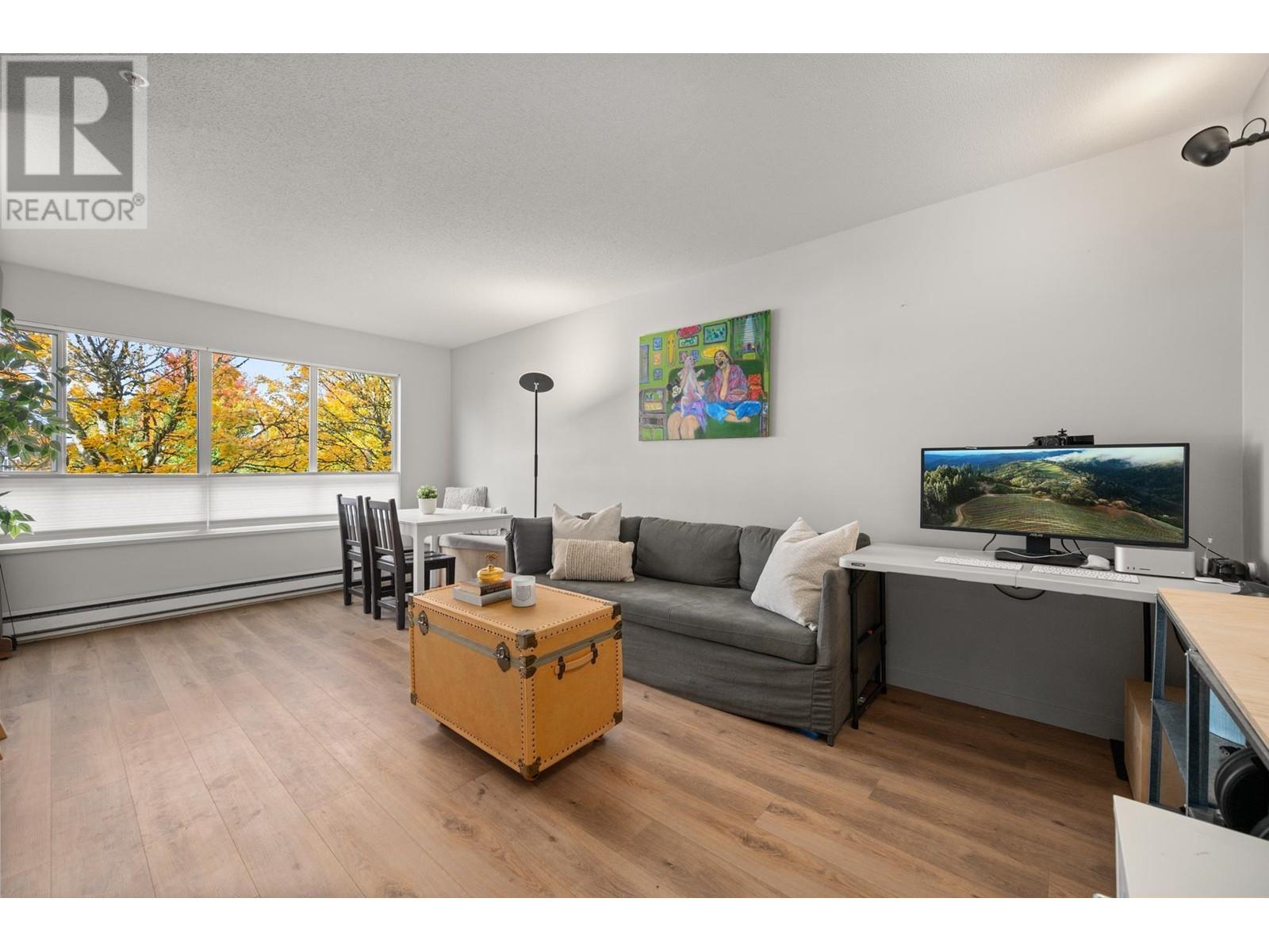 203 4990 Mcgeer Street, Vancouver, British Columbia  V5R 6C1 - Photo 2 - R2828097