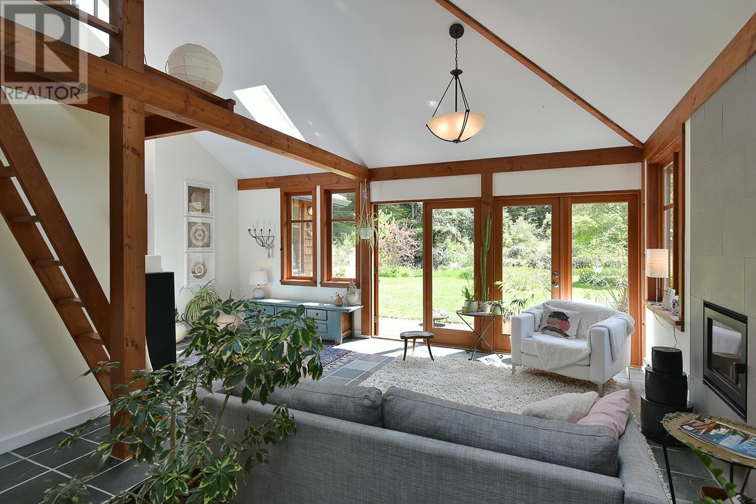 15376 Hallowell Road, Madeira Park, British Columbia  V0N 2H1 - Photo 6 - R2828077