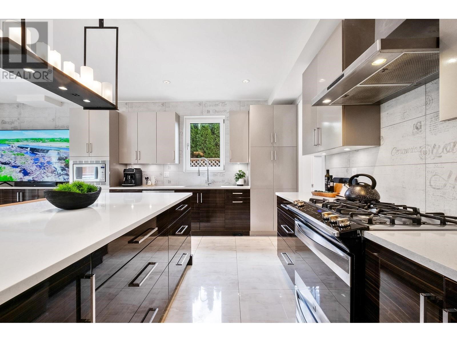 3606 Edgemont Boulevard, North Vancouver, British Columbia  V7R 2P7 - Photo 10 - R2828092