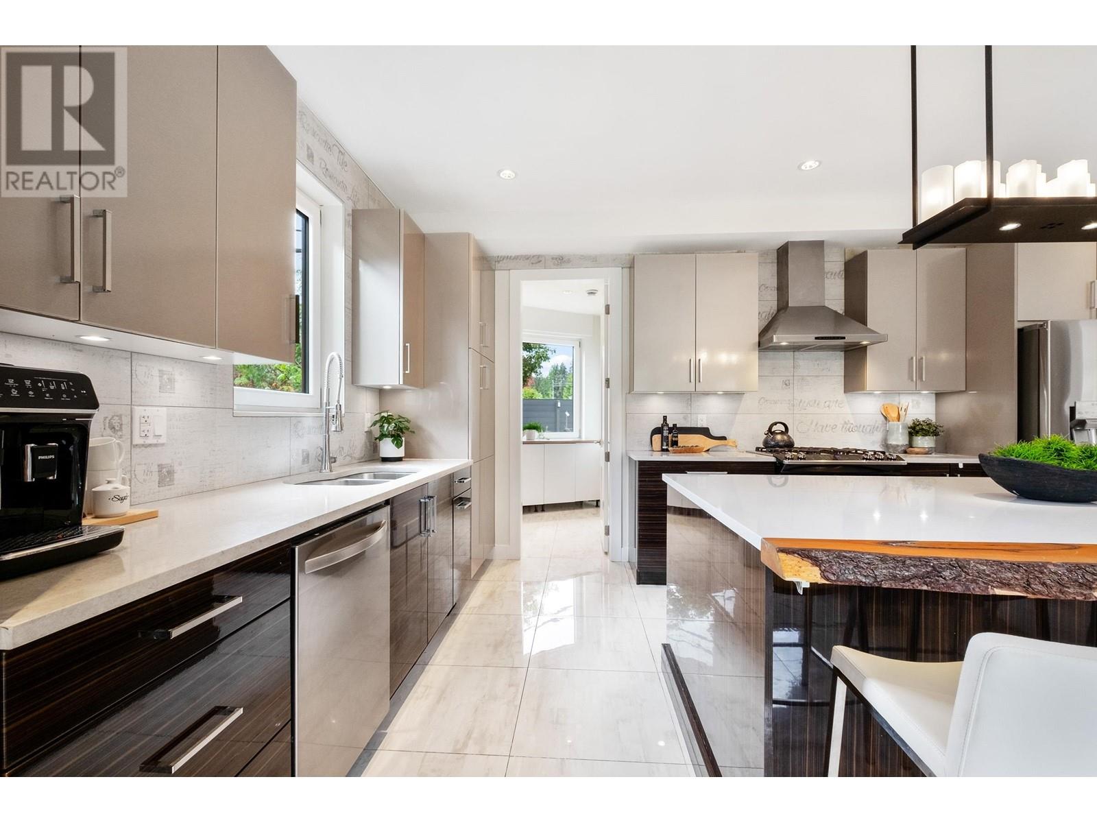 3606 Edgemont Boulevard, North Vancouver, British Columbia  V7R 2P7 - Photo 11 - R2828092