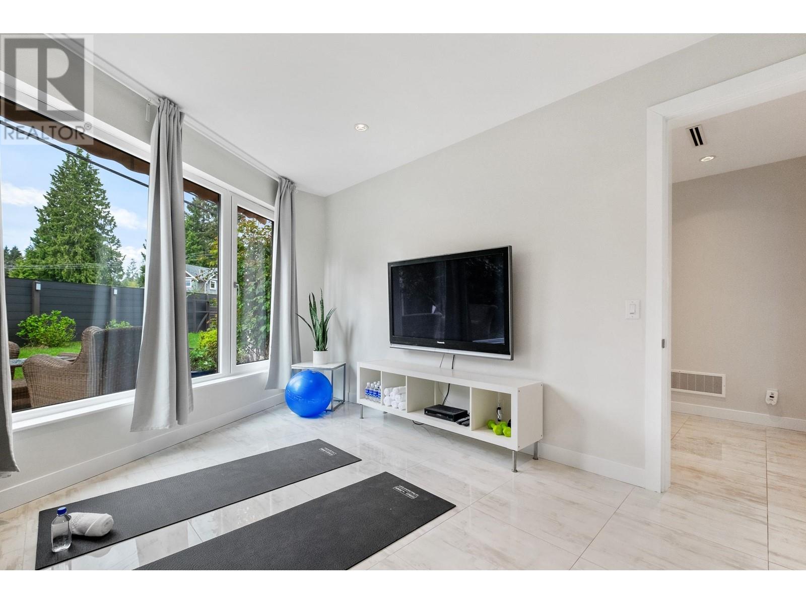 3606 Edgemont Boulevard, North Vancouver, British Columbia  V7R 2P7 - Photo 13 - R2828092