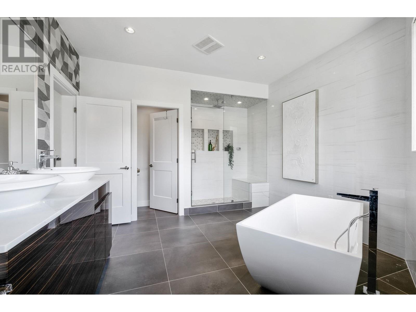 3606 Edgemont Boulevard, North Vancouver, British Columbia  V7R 2P7 - Photo 19 - R2828092