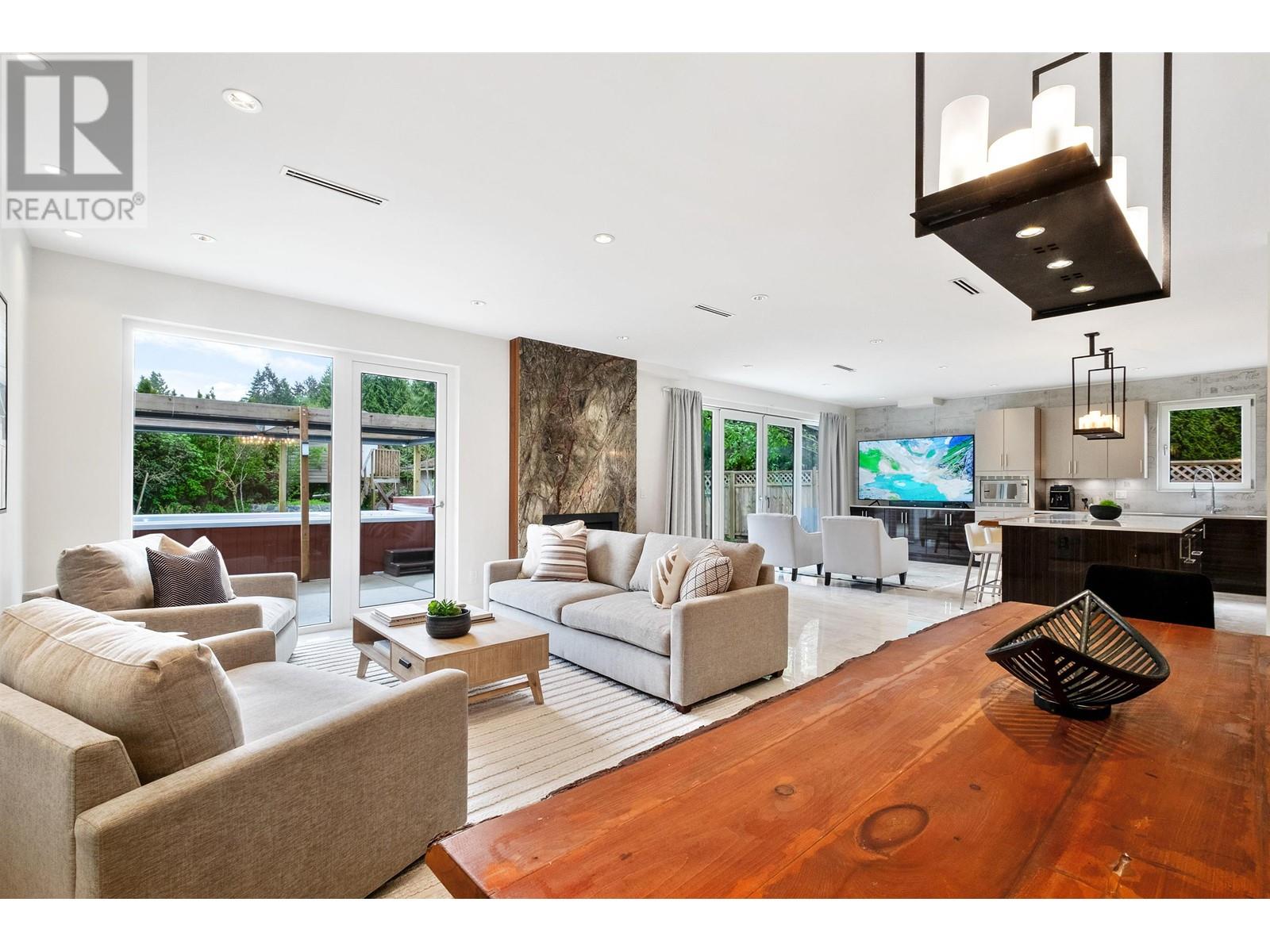 3606 Edgemont Boulevard, North Vancouver, British Columbia  V7R 2P7 - Photo 6 - R2828092