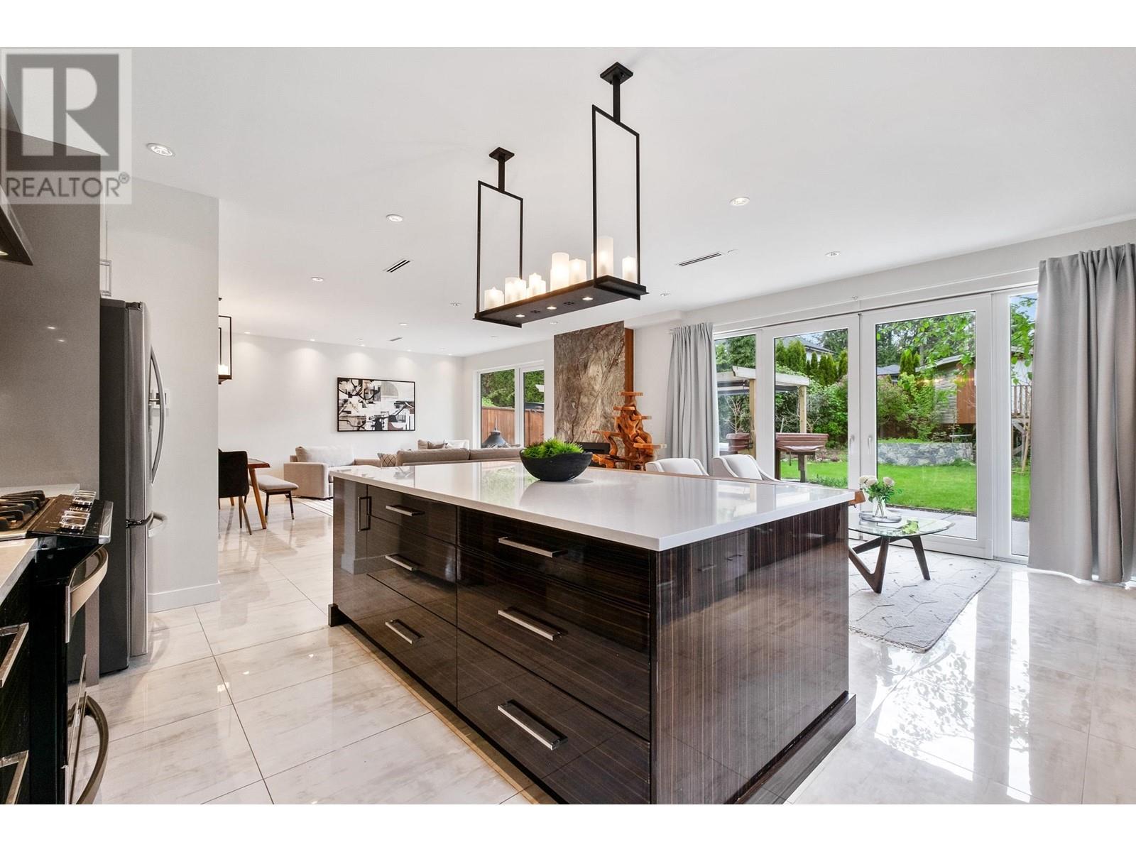 3606 Edgemont Boulevard, North Vancouver, British Columbia  V7R 2P7 - Photo 9 - R2828092