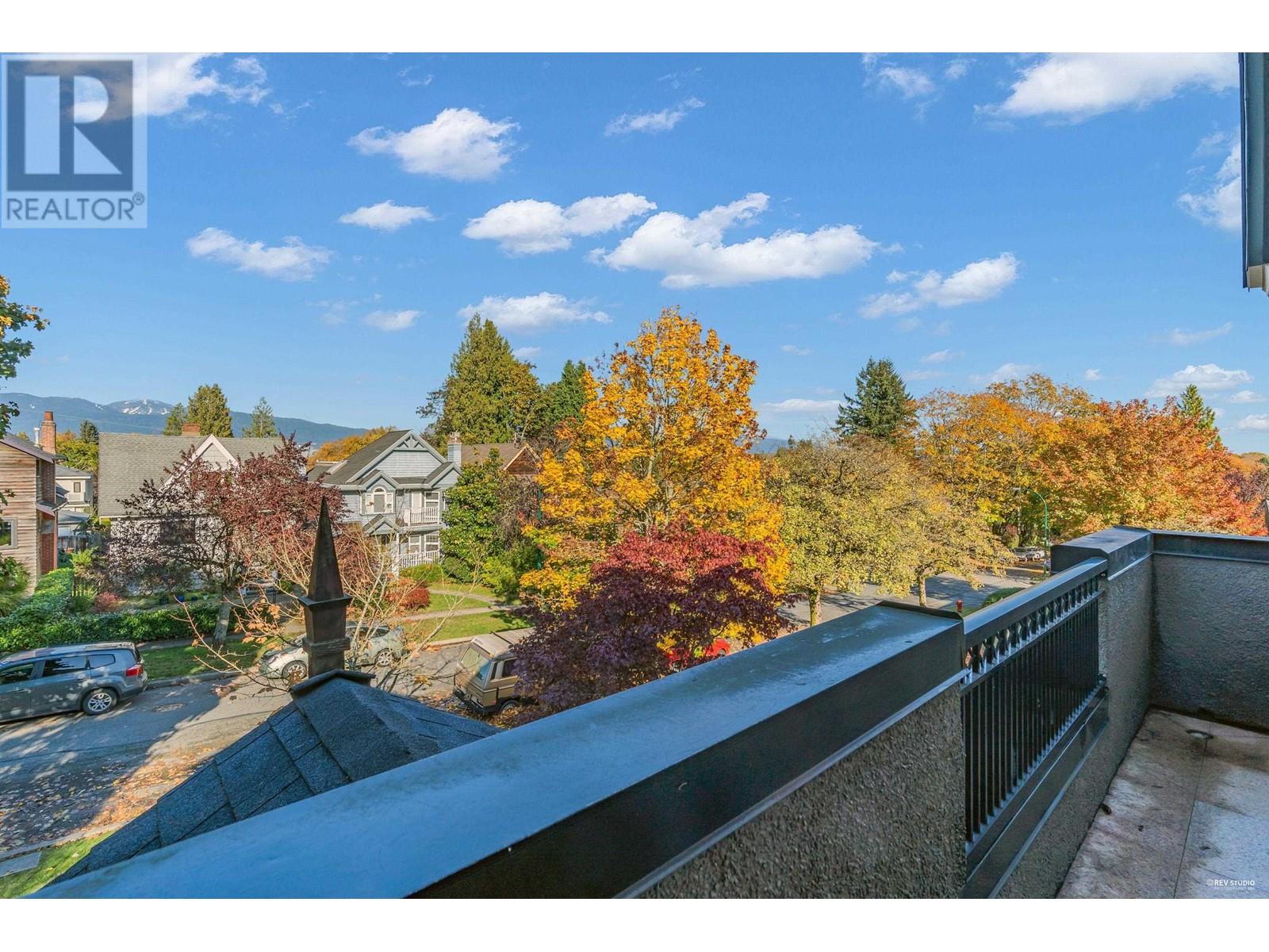 4418 W 15th Avenue, Vancouver, British Columbia  V6R 3B2 - Photo 2 - R2828009