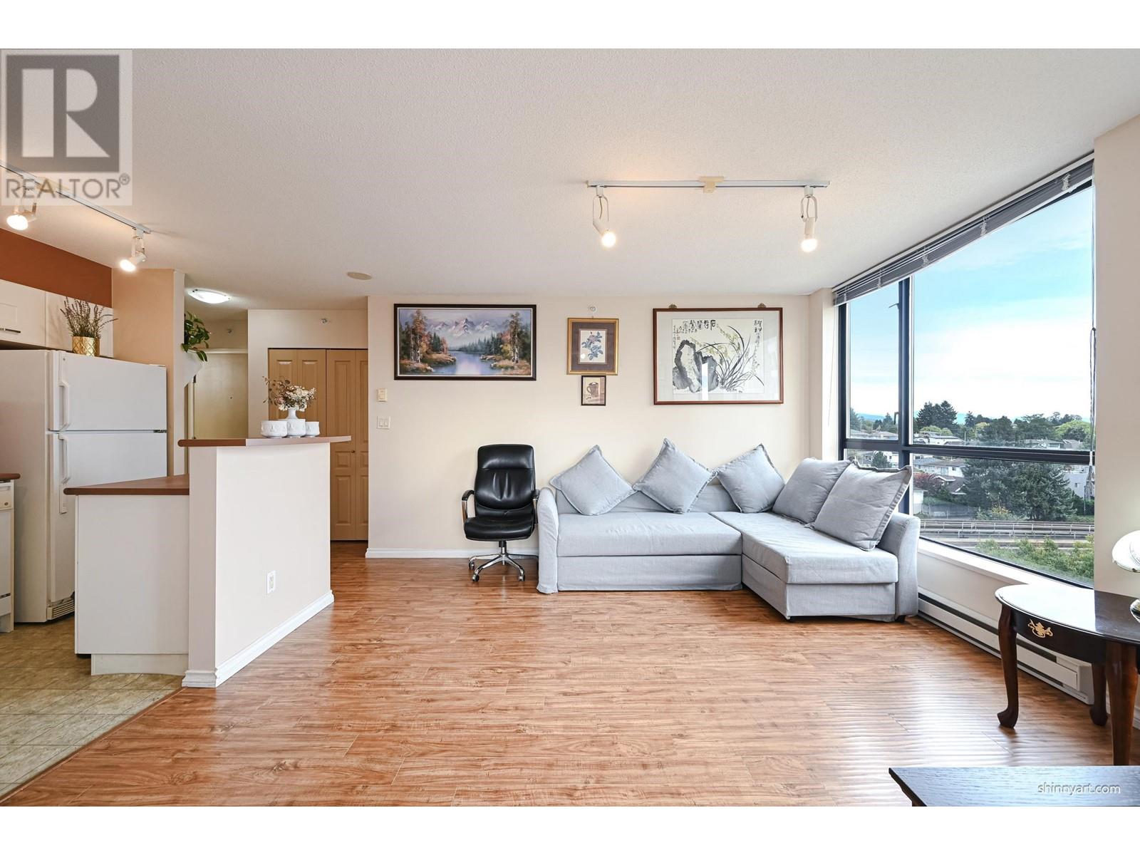 810 3438 Vanness Avenue, Vancouver, British Columbia  V5R 6E7 - Photo 2 - R2826803