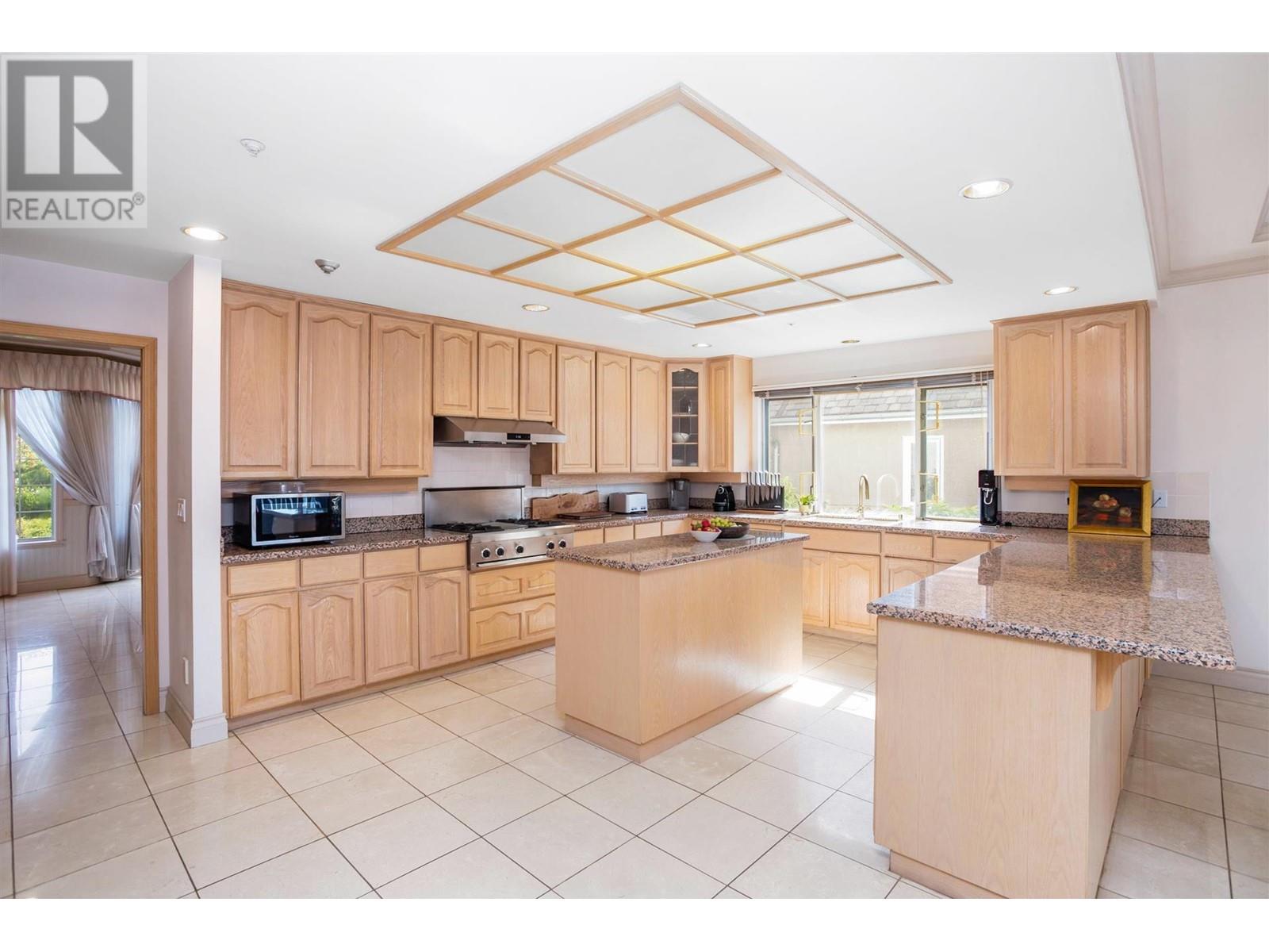 6633 Churchill Street, Vancouver, British Columbia  V6P 5B2 - Photo 9 - R2828119