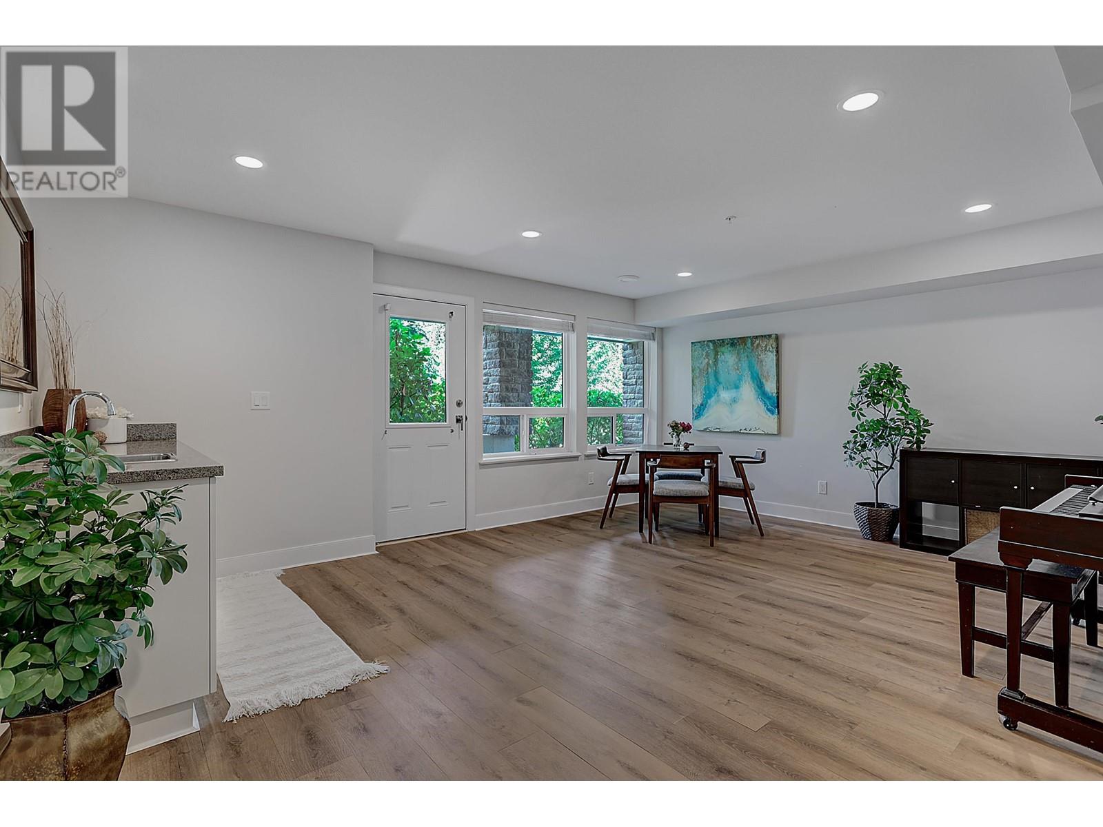 25572 Bosonworth Avenue, Maple Ridge, British Columbia  V2W 1G9 - Photo 25 - R2828145