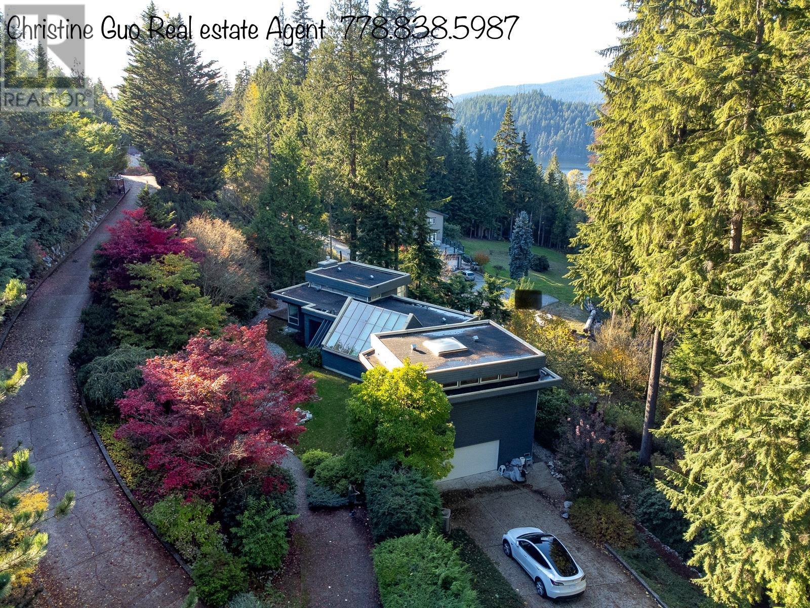 3249 MAIN AVENUE, port moody, British Columbia