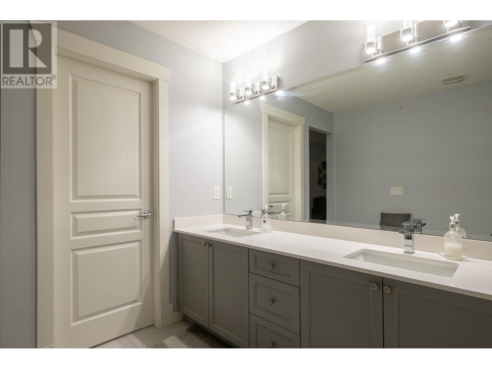 24782 Mcclure Drive, Maple Ridge, British Columbia  V2W 0A5 - Photo 21 - R2827821