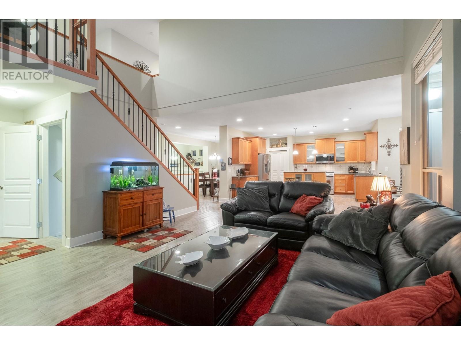 24782 Mcclure Drive, Maple Ridge, British Columbia  V2W 0A5 - Photo 9 - R2827821