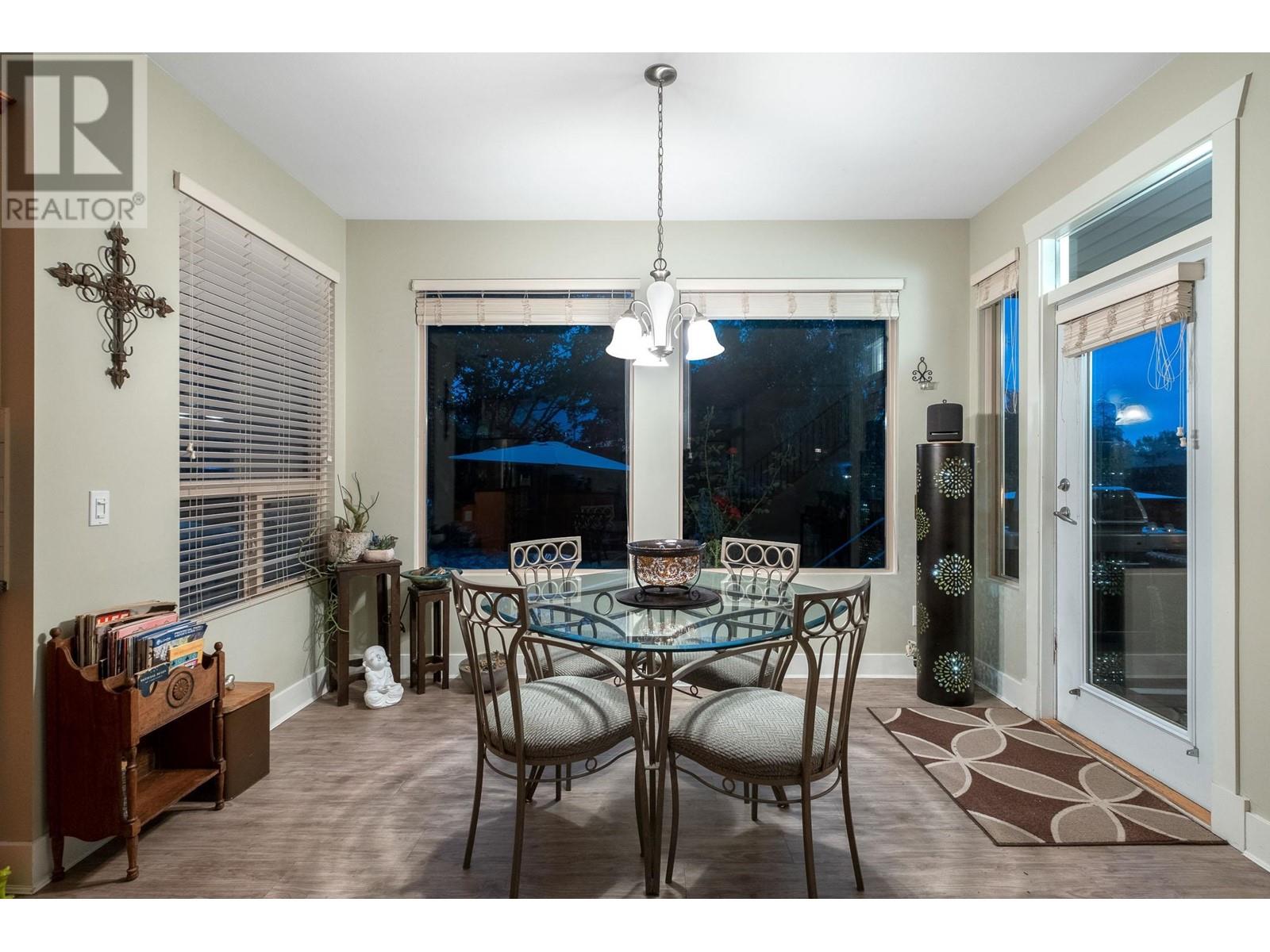 24782 Mcclure Drive, Maple Ridge, British Columbia  V2W 0A5 - Photo 15 - R2827821