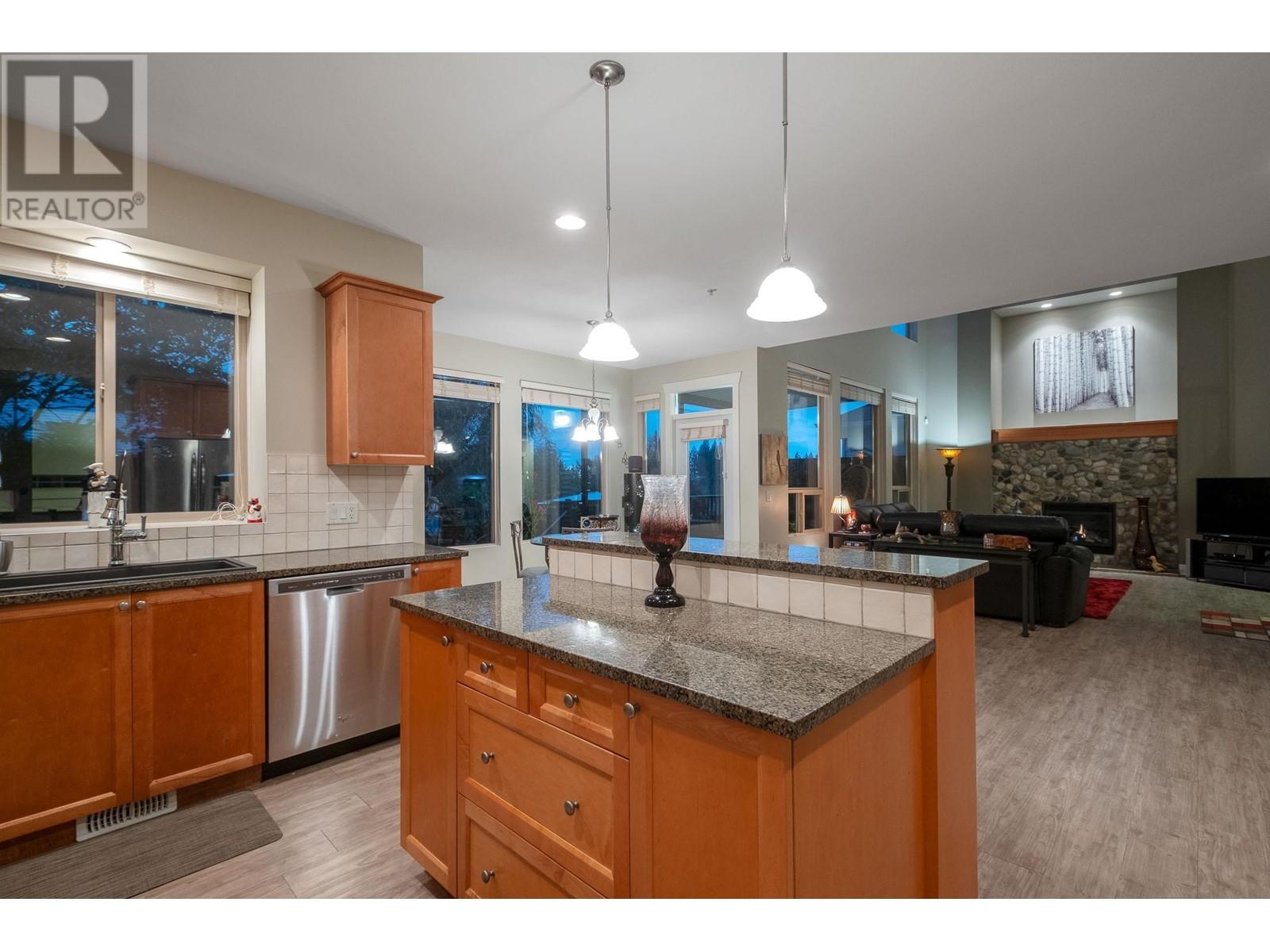 24782 Mcclure Drive, Maple Ridge, British Columbia  V2W 0A5 - Photo 14 - R2827821