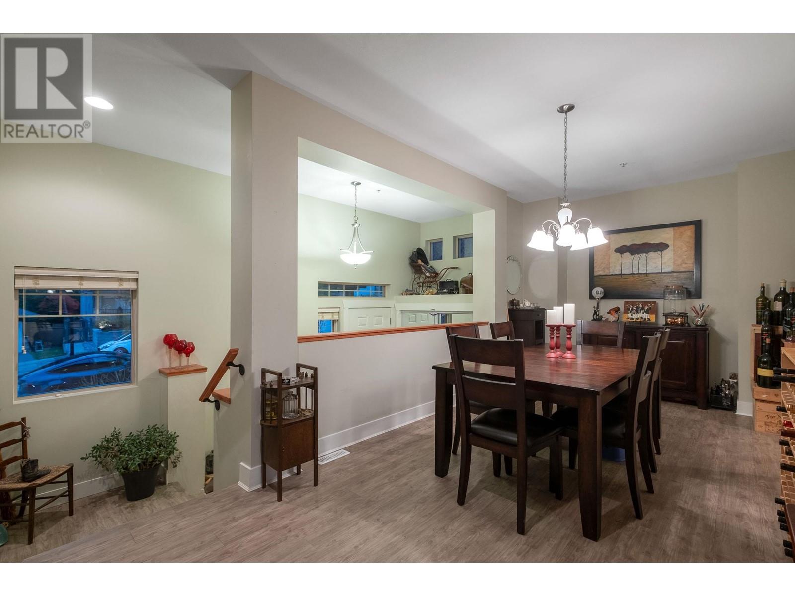 24782 Mcclure Drive, Maple Ridge, British Columbia  V2W 0A5 - Photo 16 - R2827821