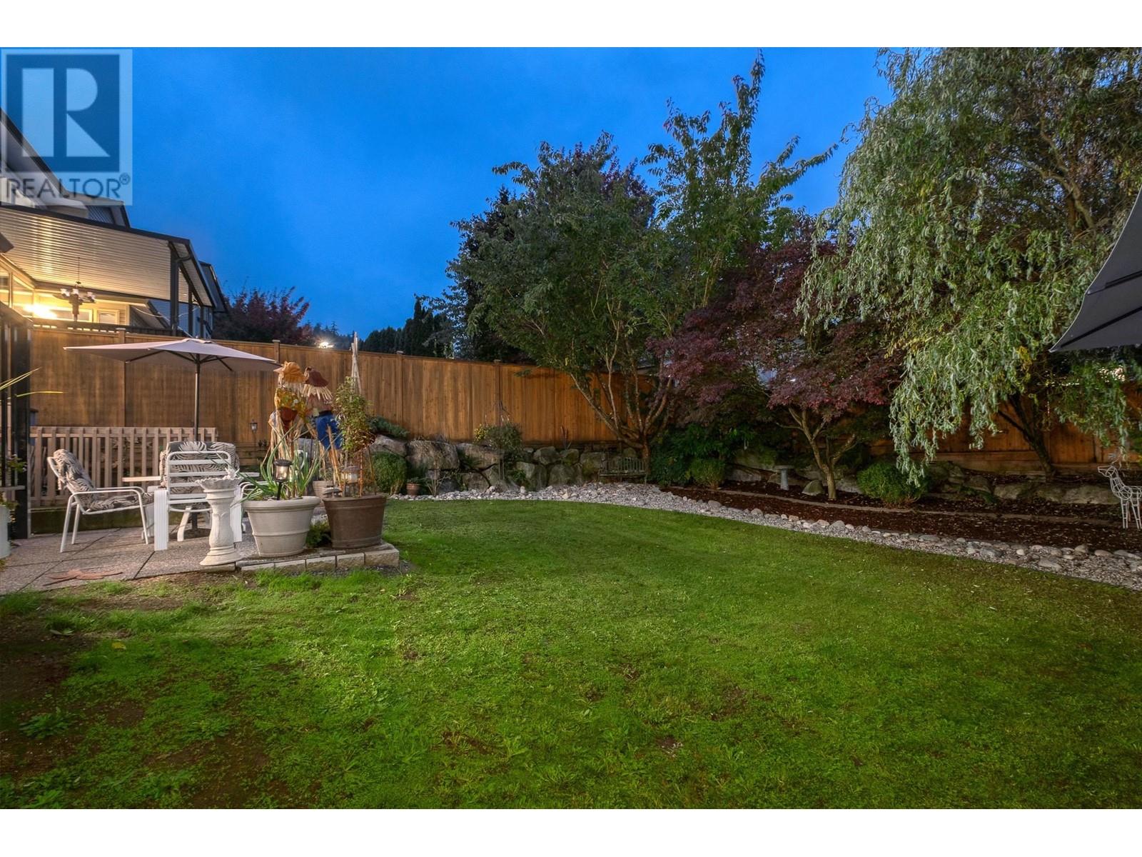 24782 Mcclure Drive, Maple Ridge, British Columbia  V2W 0A5 - Photo 3 - R2827821
