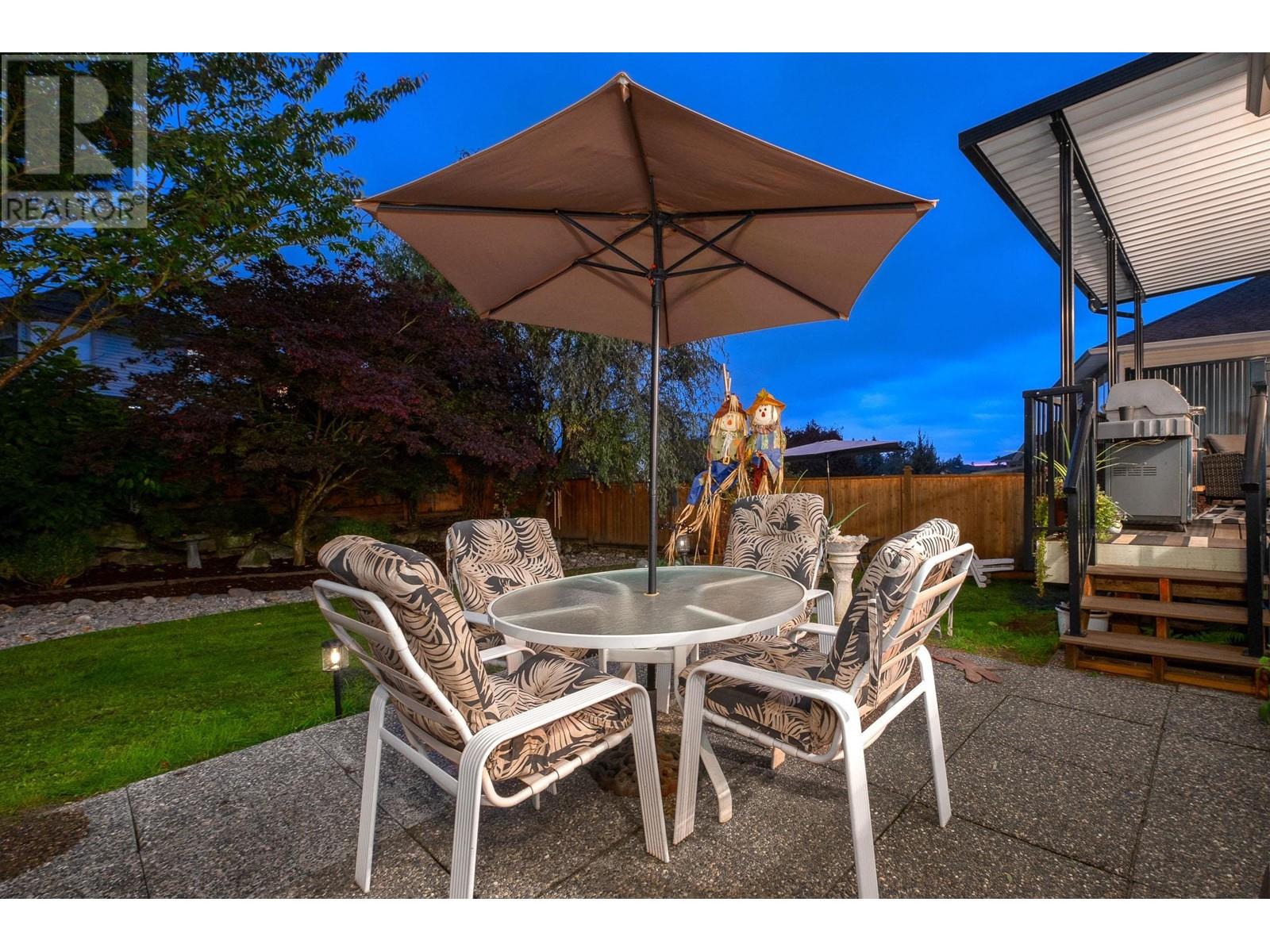 24782 Mcclure Drive, Maple Ridge, British Columbia  V2W 0A5 - Photo 36 - R2827821
