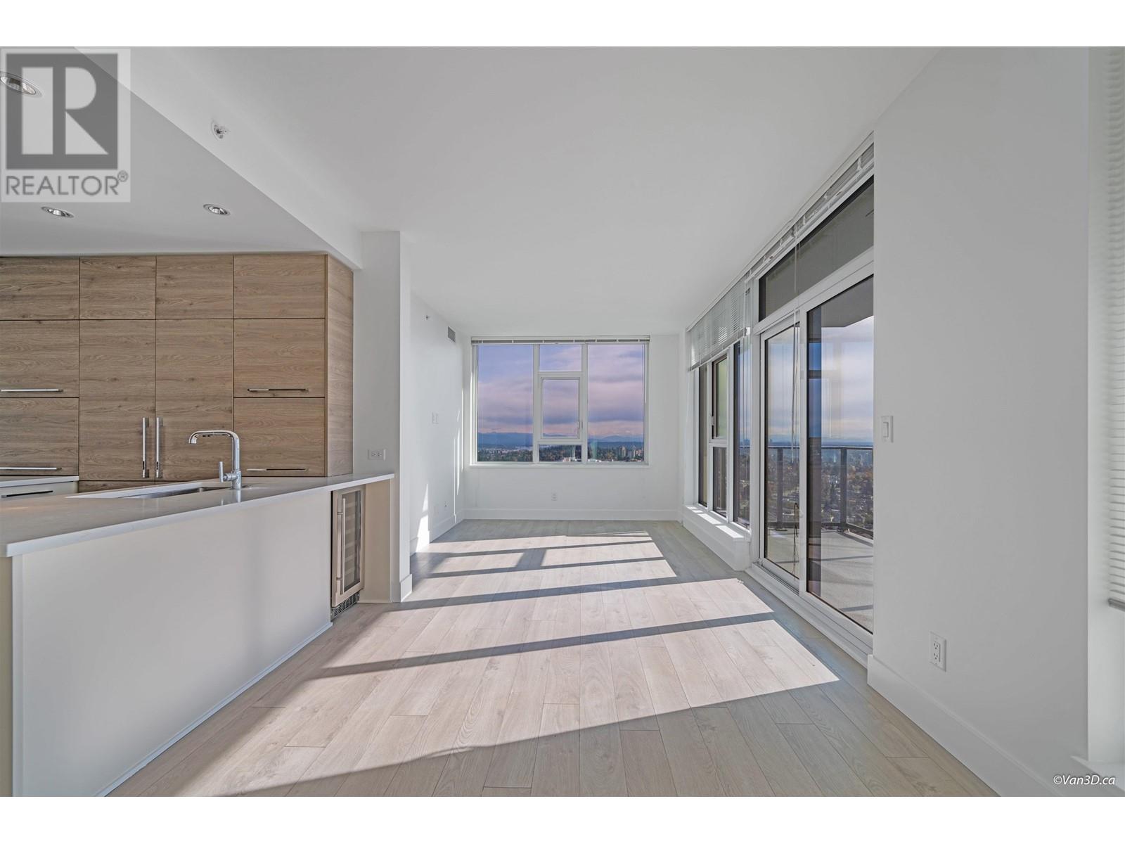 2408 7388 Kingsway, Burnaby, British Columbia  V3N 0G9 - Photo 10 - R2827640