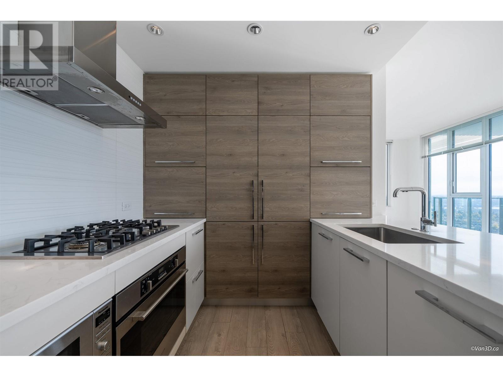 2408 7388 Kingsway, Burnaby, British Columbia  V3N 0G9 - Photo 6 - R2827640