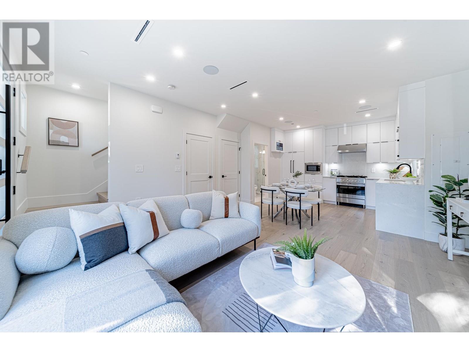 2761 E 24th Avenue, Vancouver, British Columbia  V5R 1E3 - Photo 4 - R2827837