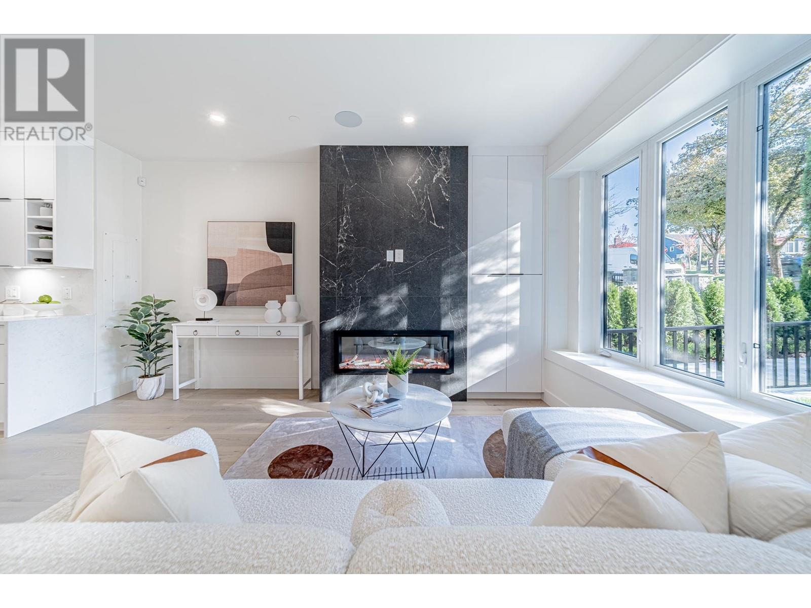2761 E 24th Avenue, Vancouver, British Columbia  V5R 1E3 - Photo 3 - R2827837