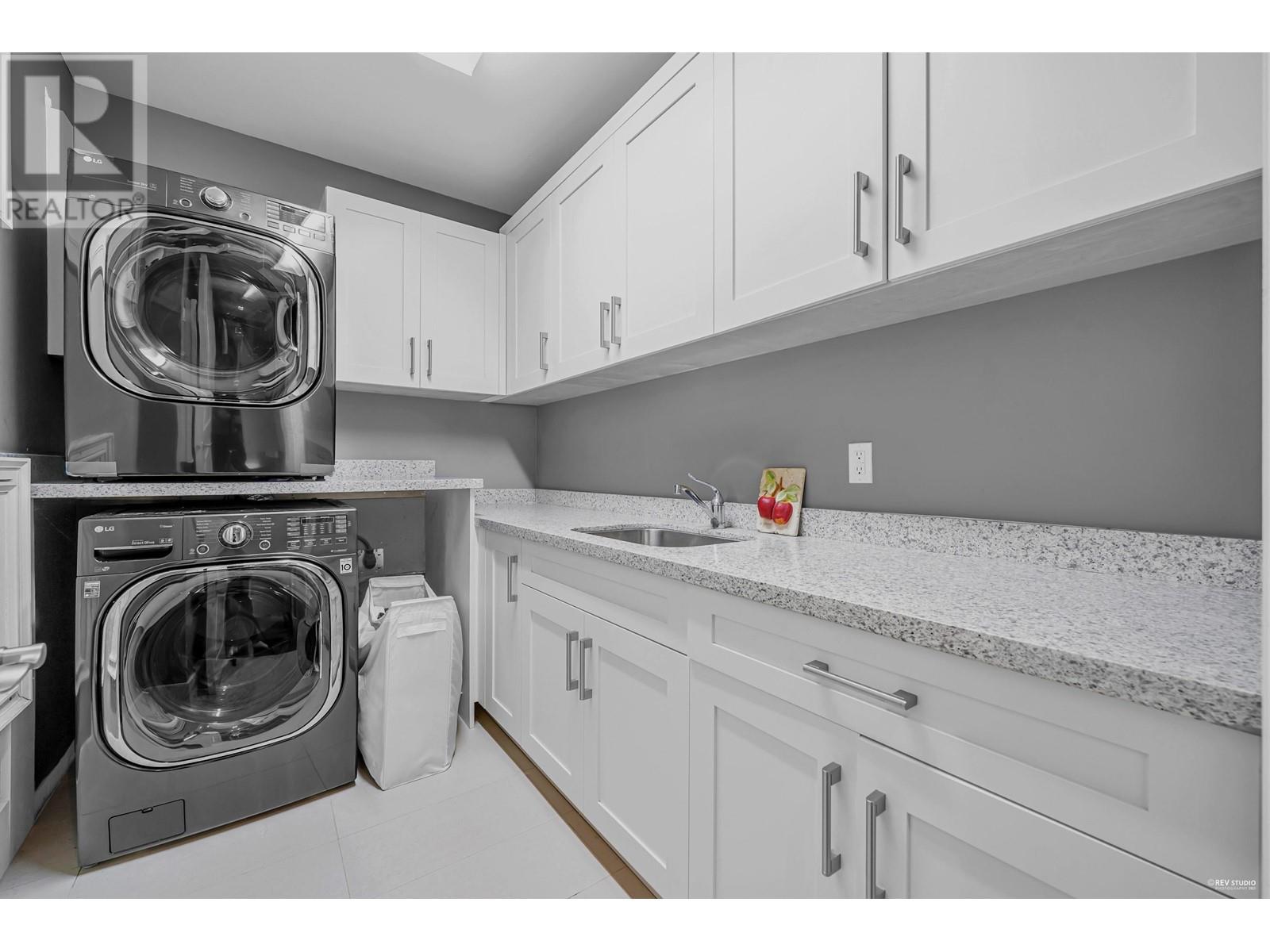 5578 Elizabeth Street, Vancouver, British Columbia  V5Y 3J9 - Photo 33 - R2827817