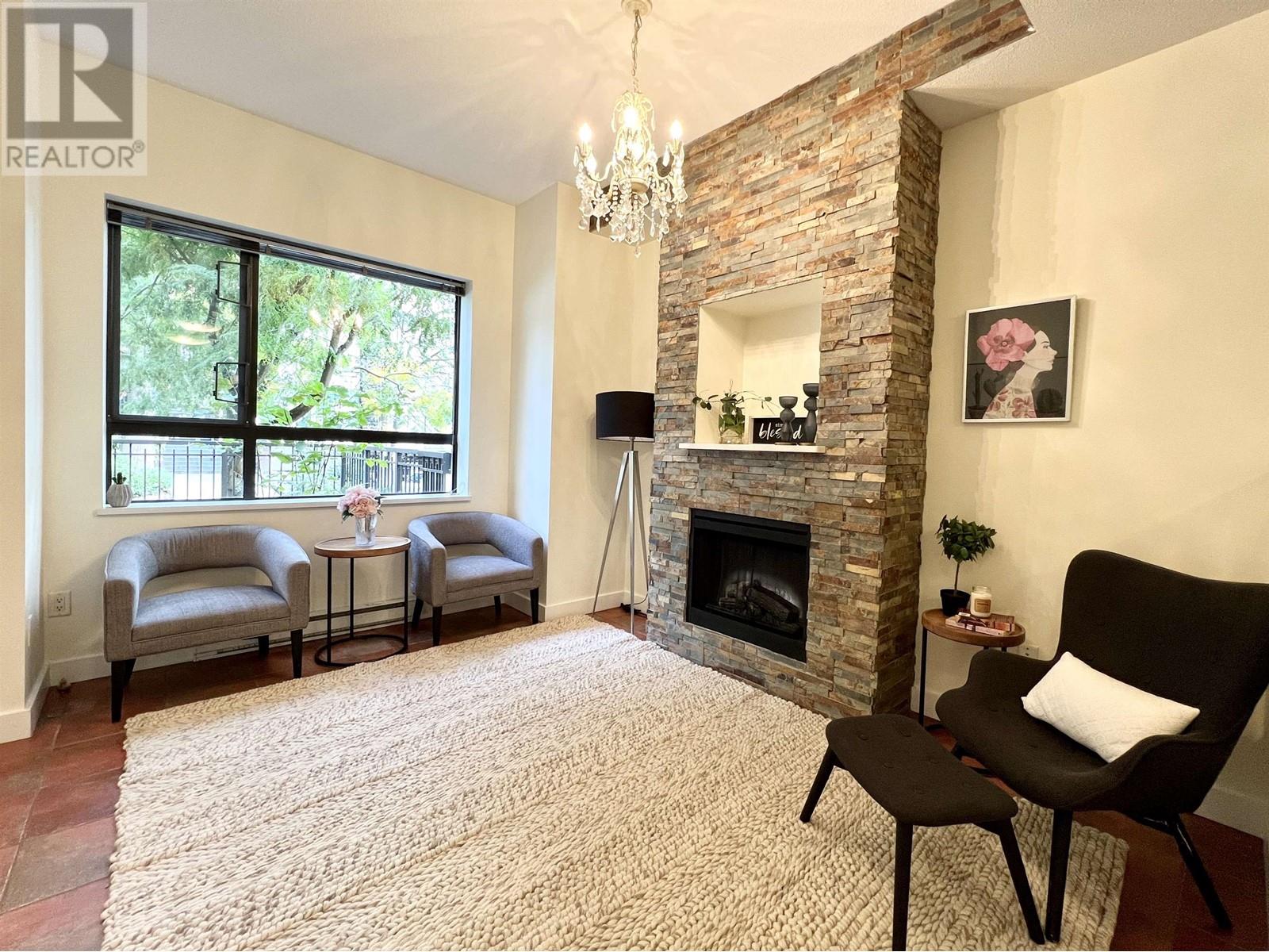 406 Westview Street, Coquitlam, British Columbia  V3K 0A3 - Photo 3 - R2827366