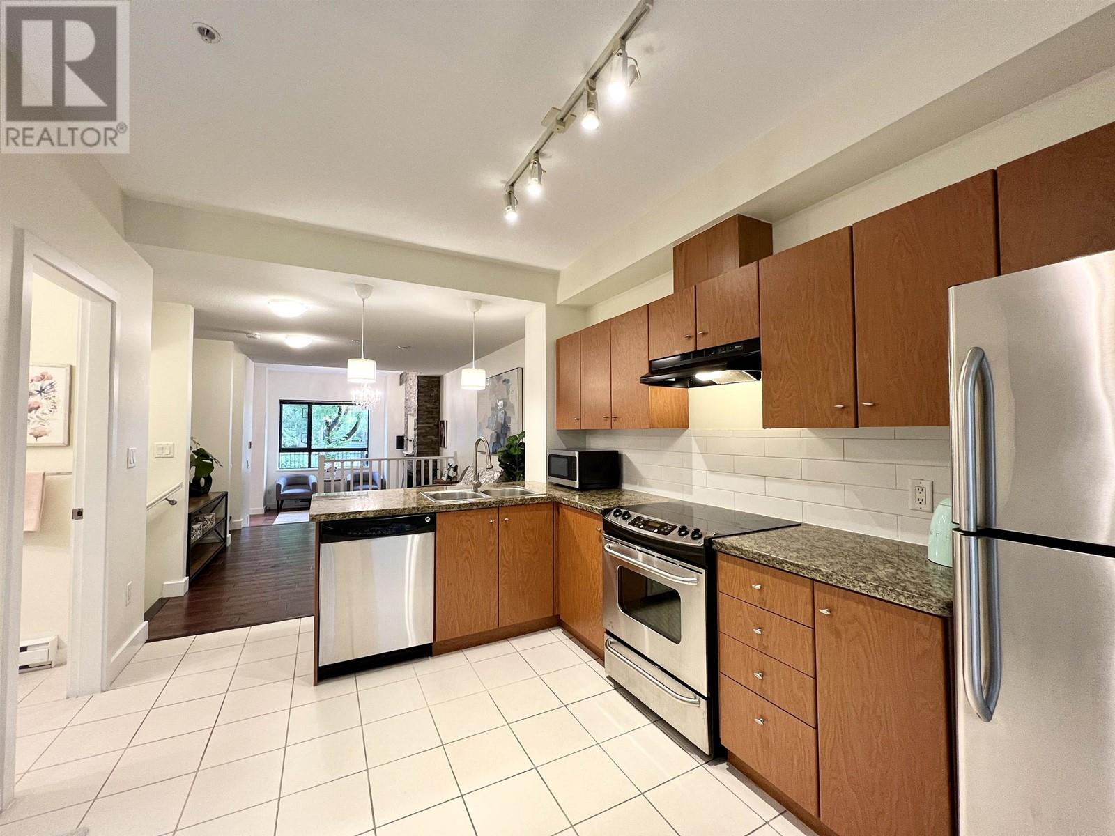 406 Westview Street, Coquitlam, British Columbia  V3K 0A3 - Photo 18 - R2827366
