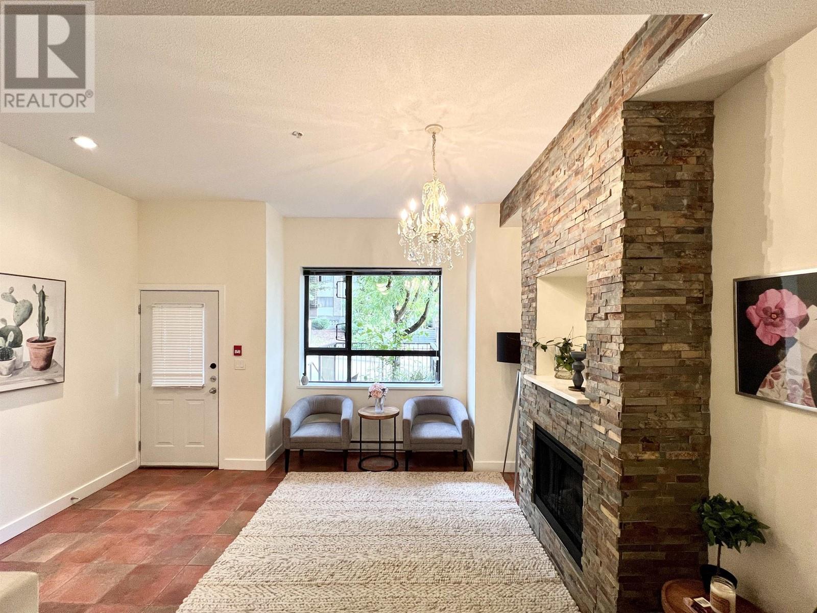 406 Westview Street, Coquitlam, British Columbia  V3K 0A3 - Photo 5 - R2827366