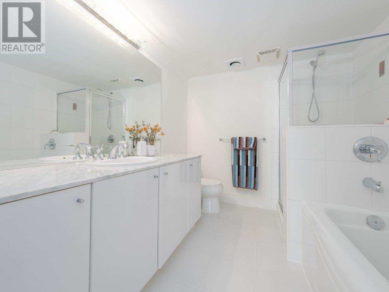 303 188 E Esplanade, North Vancouver, British Columbia  V7L 4Y1 - Photo 27 - R2804113