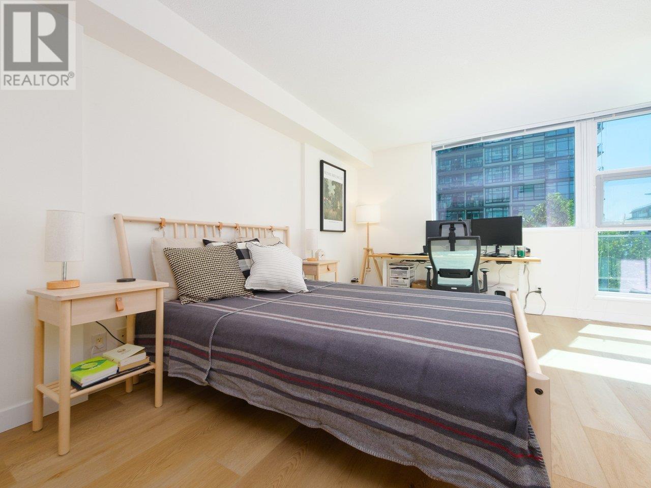 303 188 E Esplanade, North Vancouver, British Columbia  V7L 4Y1 - Photo 19 - R2804113