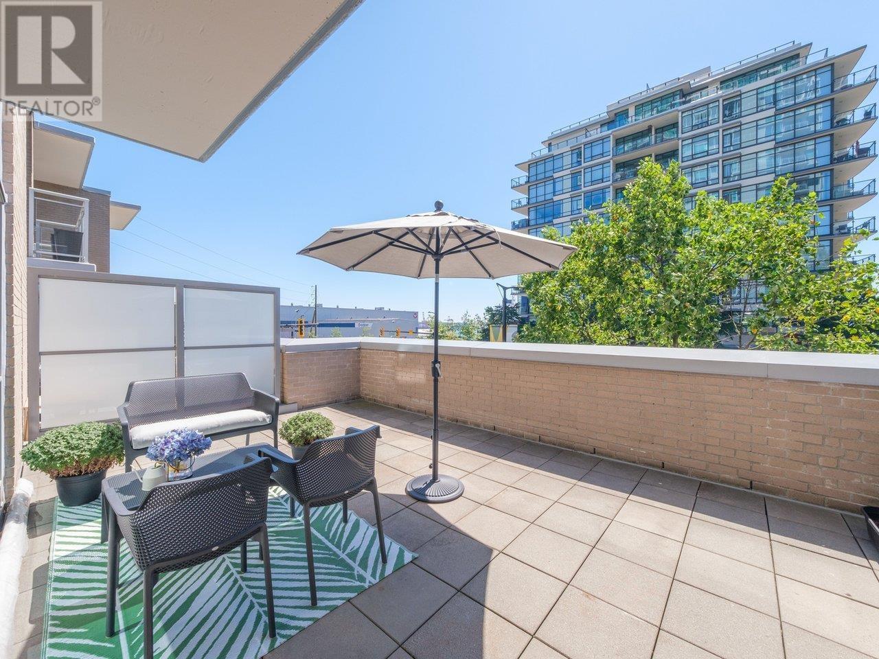 303 188 E Esplanade, North Vancouver, British Columbia  V7L 4Y1 - Photo 15 - R2804113