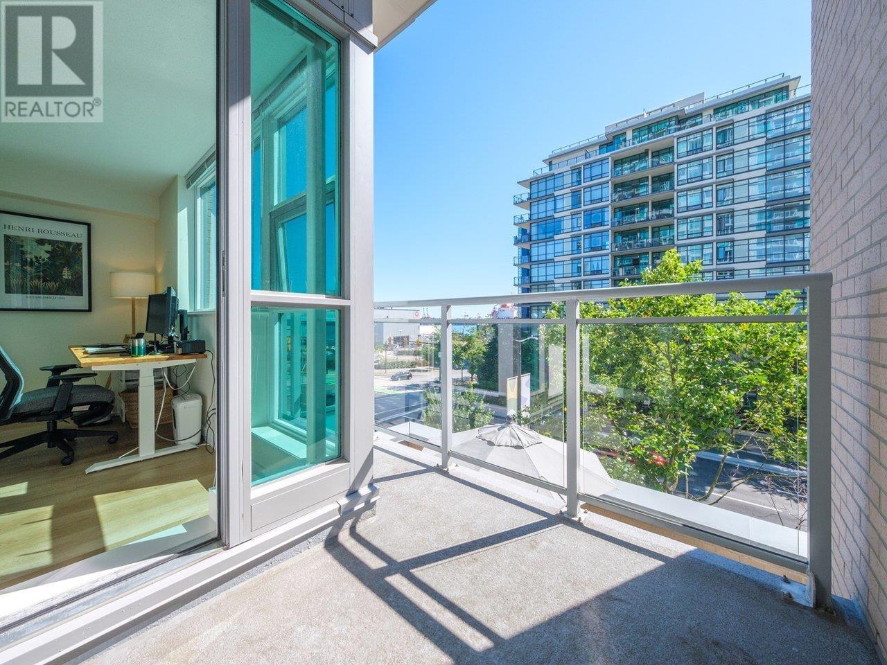 303 188 E Esplanade, North Vancouver, British Columbia  V7L 4Y1 - Photo 30 - R2804113