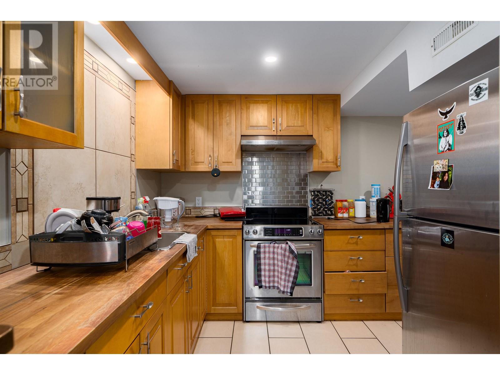 7490 Cariboo Road, Burnaby, British Columbia  V3N 4A7 - Photo 16 - R2805459