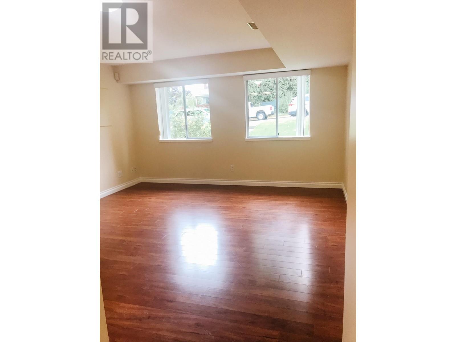 336 E Sixth Avenue, New Westminster, British Columbia  V3L 4H3 - Photo 11 - R2827266
