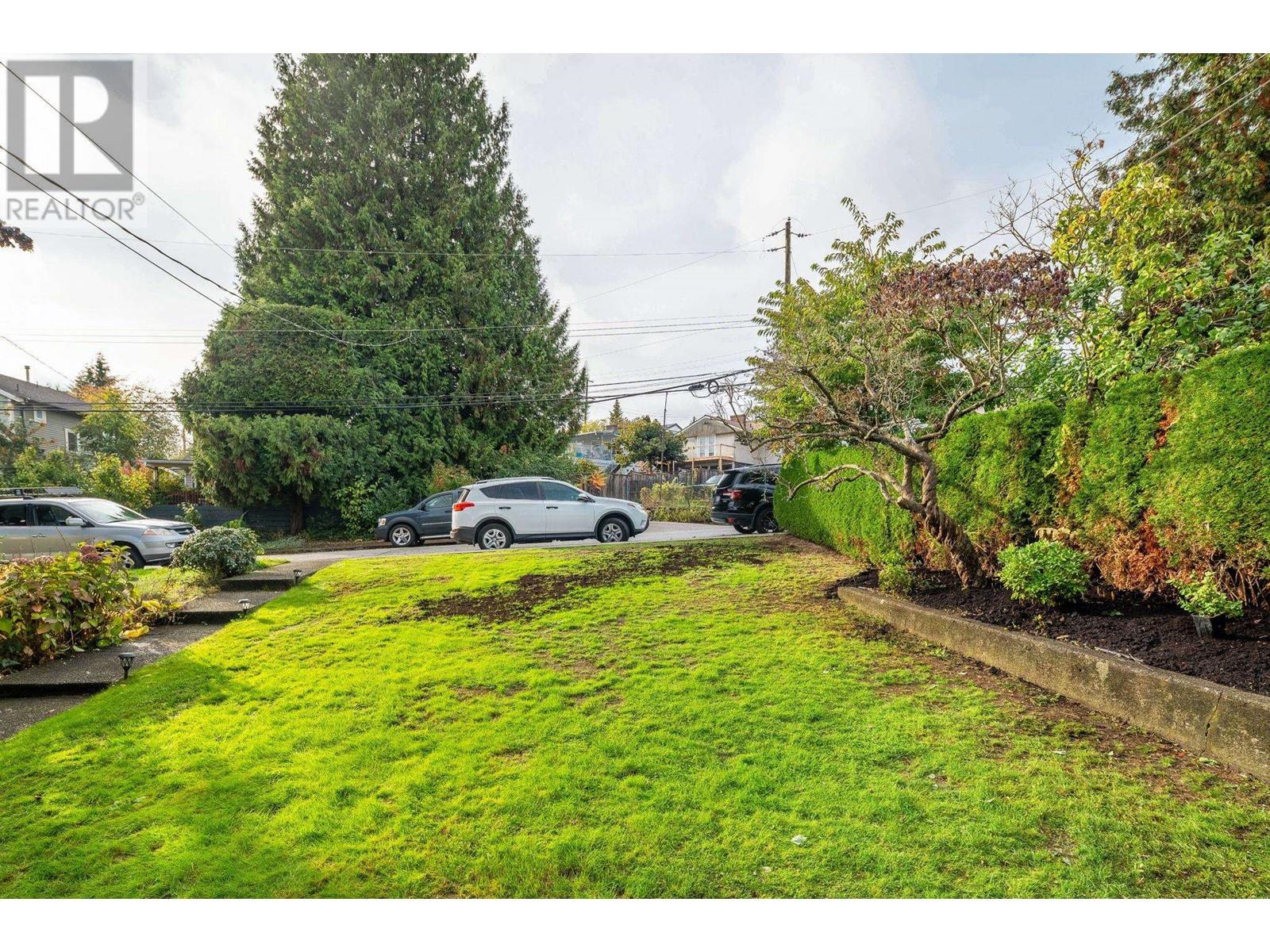336 E Sixth Avenue, New Westminster, British Columbia  V3L 4H3 - Photo 29 - R2827266