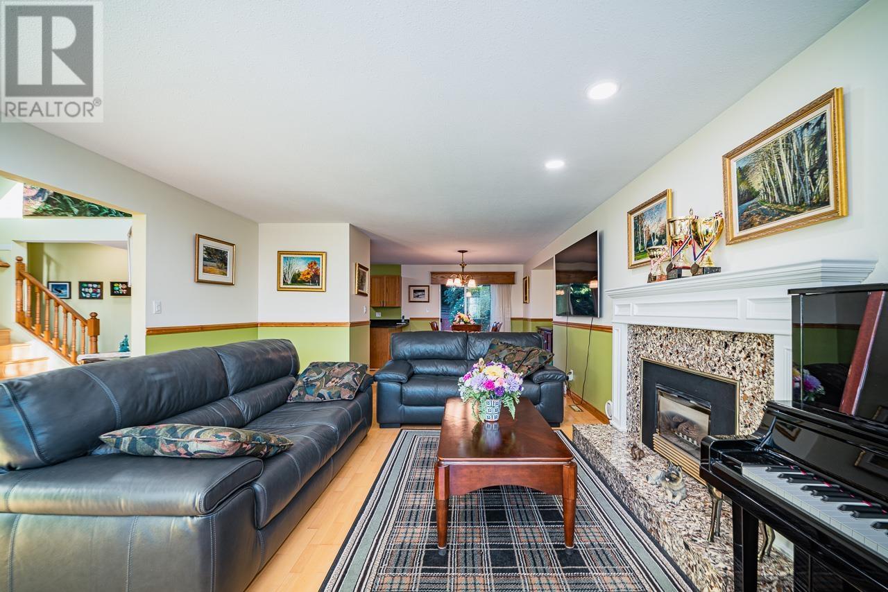 6654 London Lane, Delta, British Columbia  V4K 4X1 - Photo 6 - R2820738