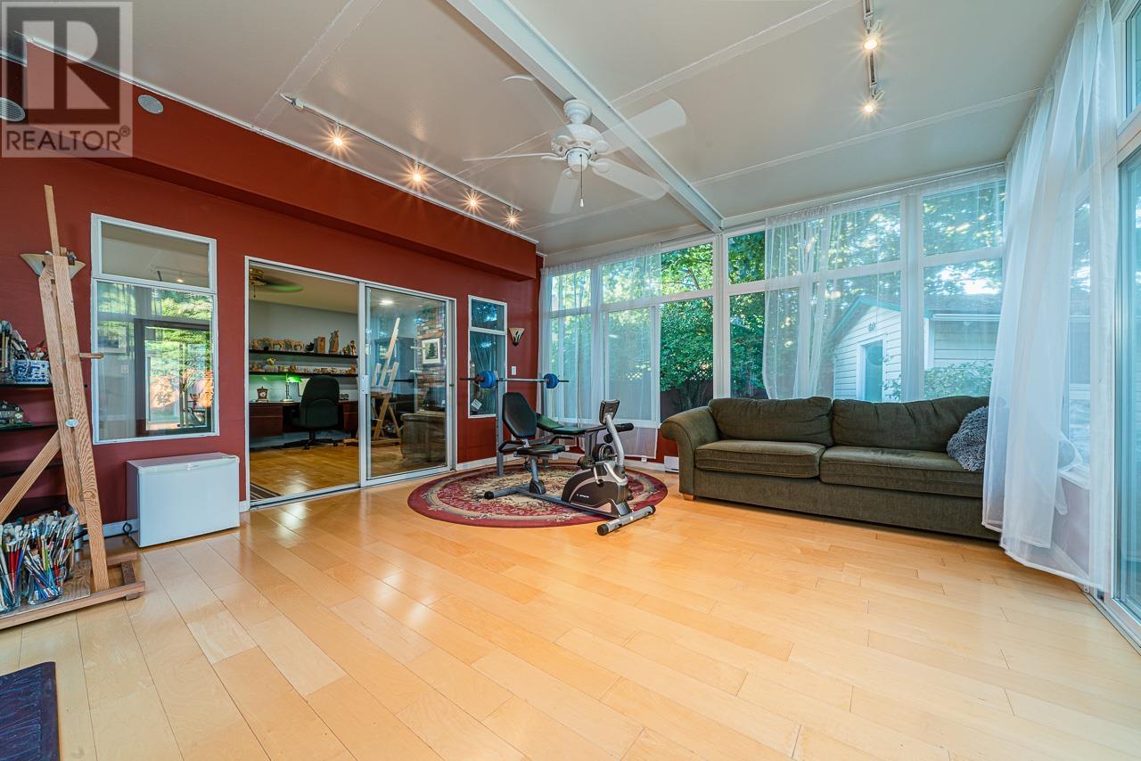 6654 London Lane, Delta, British Columbia  V4K 4X1 - Photo 2 - R2820738