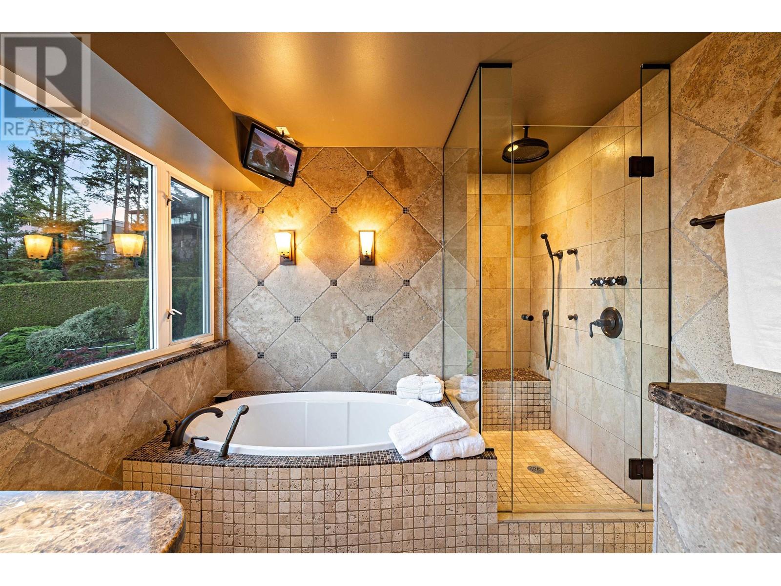 5084 Pinetree Crescent, West Vancouver, British Columbia  V7W 3B5 - Photo 26 - R2810346